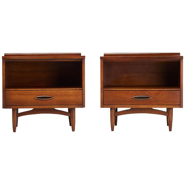 Restored Broyhill Premier Sculptra Nightstand Bedside Tables, 1960s at