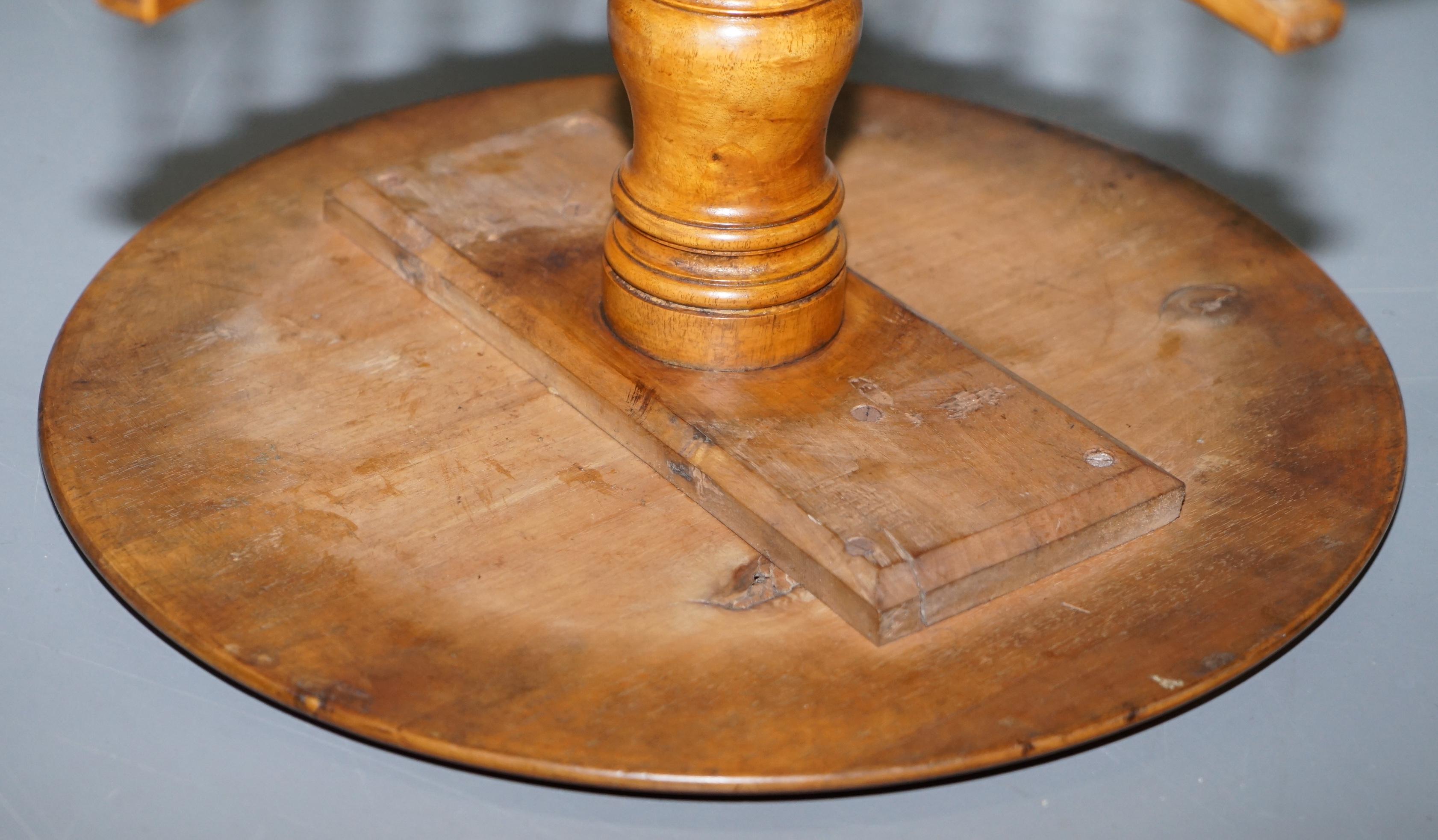 Restored Burr Walnut Victorian Revolving Bookcase Side Lamp Table Gallery Rail 13