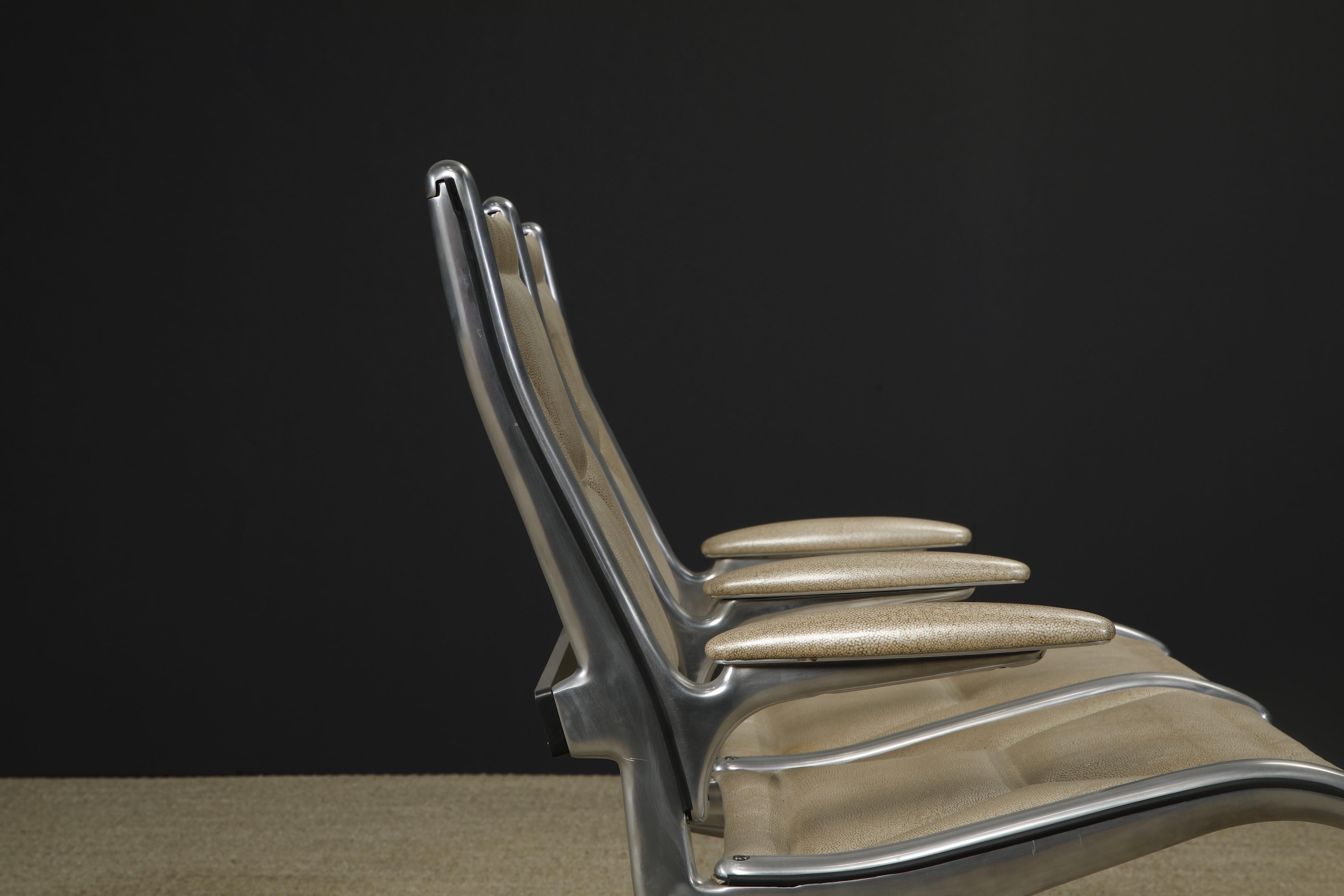 Sistema restaurado de asientos en tándem Charles Eames para Herman Miller con piel Edelman en venta 7