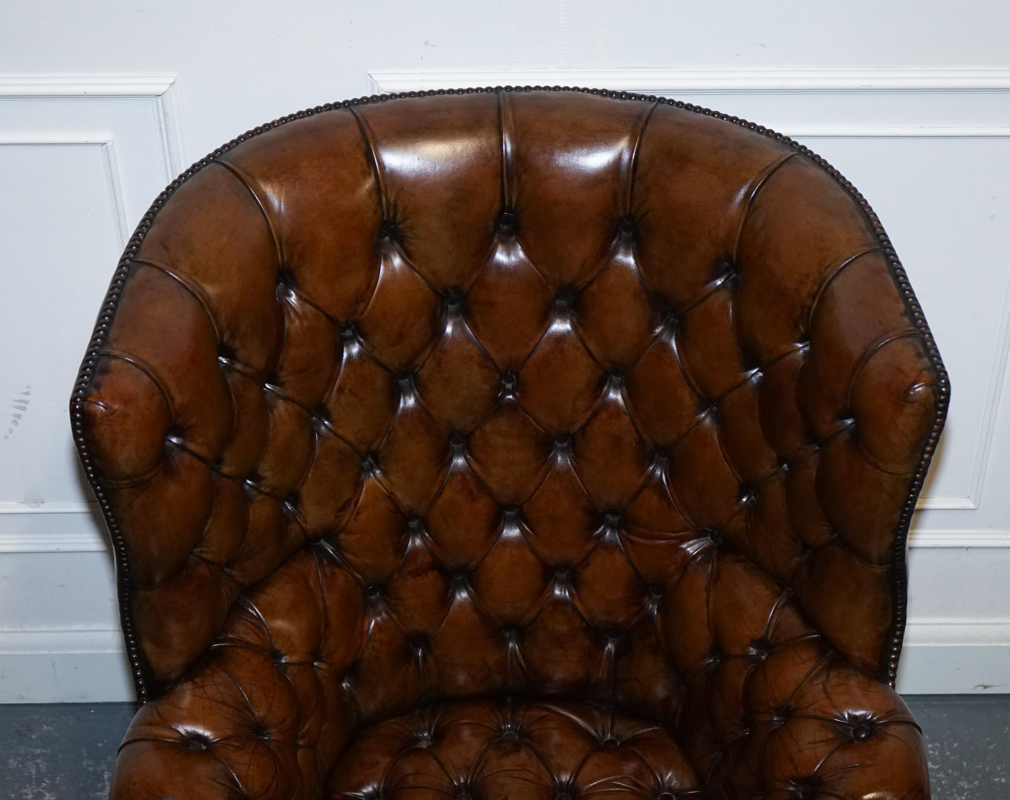 RESTORED CHESTERFIELD HANDGEFÄRBTES LEINER PORTERS WINGBACK ARMCHAiR im Angebot 3