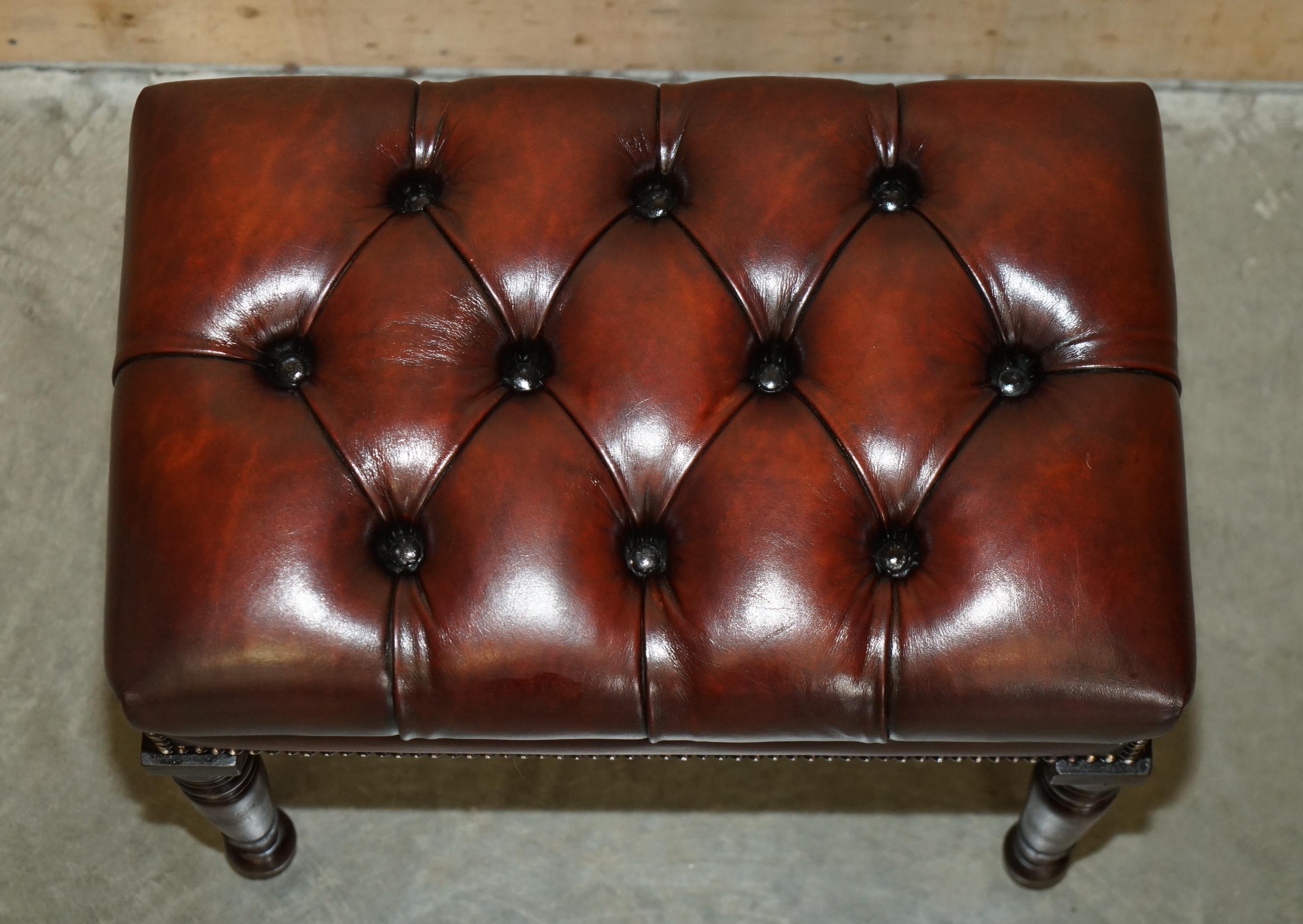 BANCO PARA PIANO CHESTERFIELD RESTAURADO MESA DE VESTIR TABURETE DE CUERO MARRON TEñIDO A MANO Inglés en venta