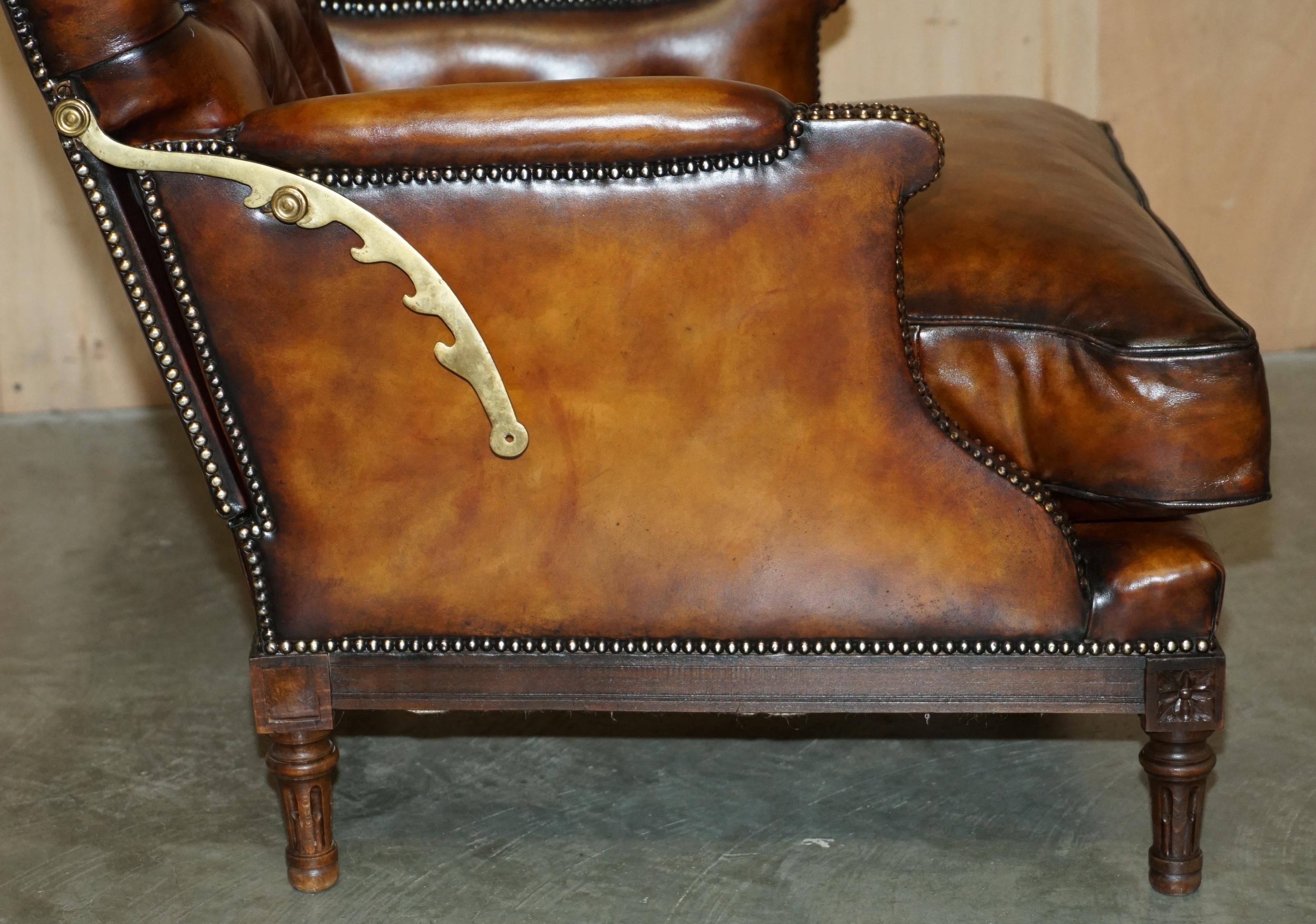 RESTORED CHESTERFIELD TUFTED HAND DYED BROWN LEATHER LIBRARY RECLINER ARMCHAiR For Sale 5