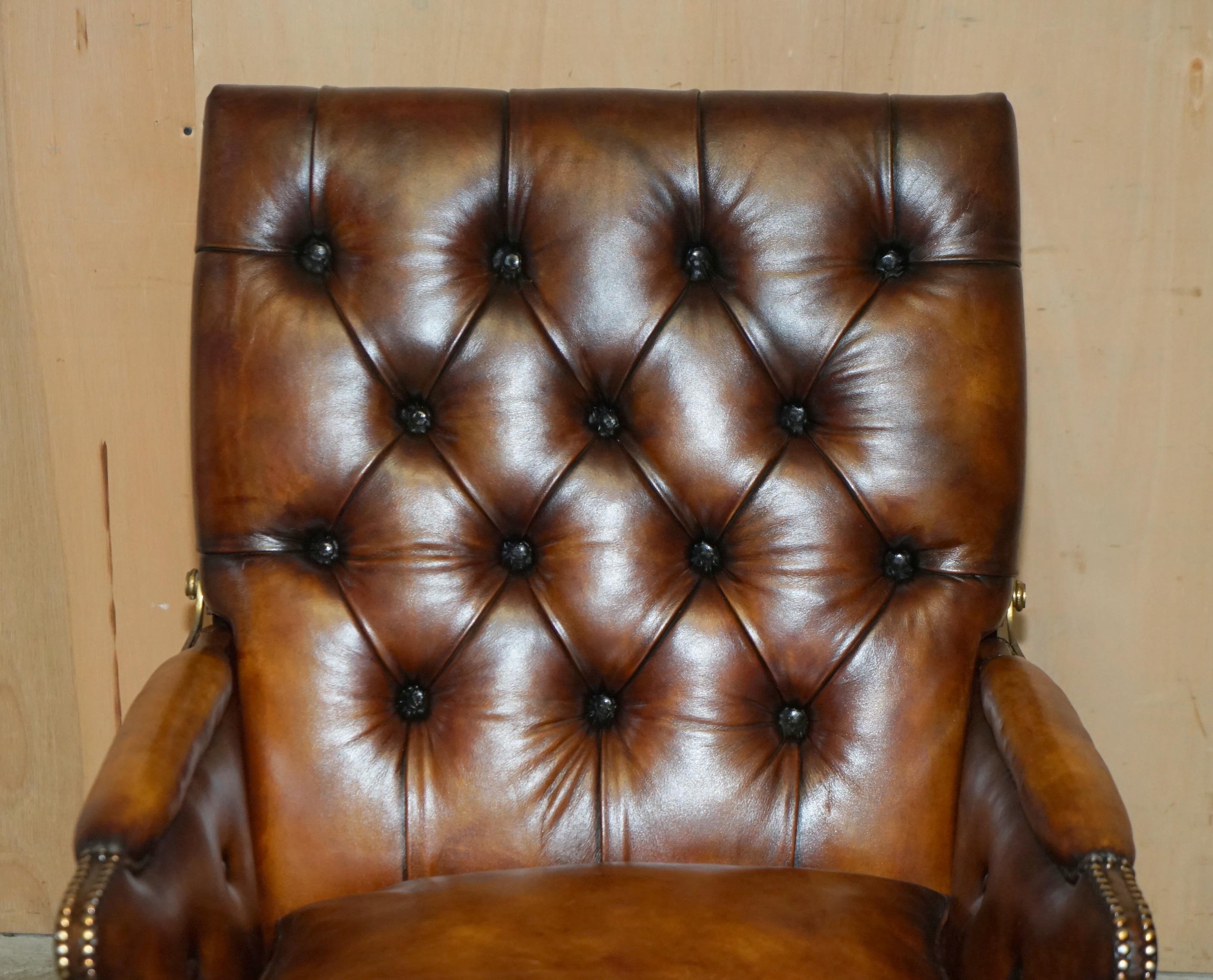 Chesterfield RESTORED CHESTERFIELD TUFTED HAND DYED BROWN LEATHER LIBRARY RECLINER ARMCHAiR For Sale