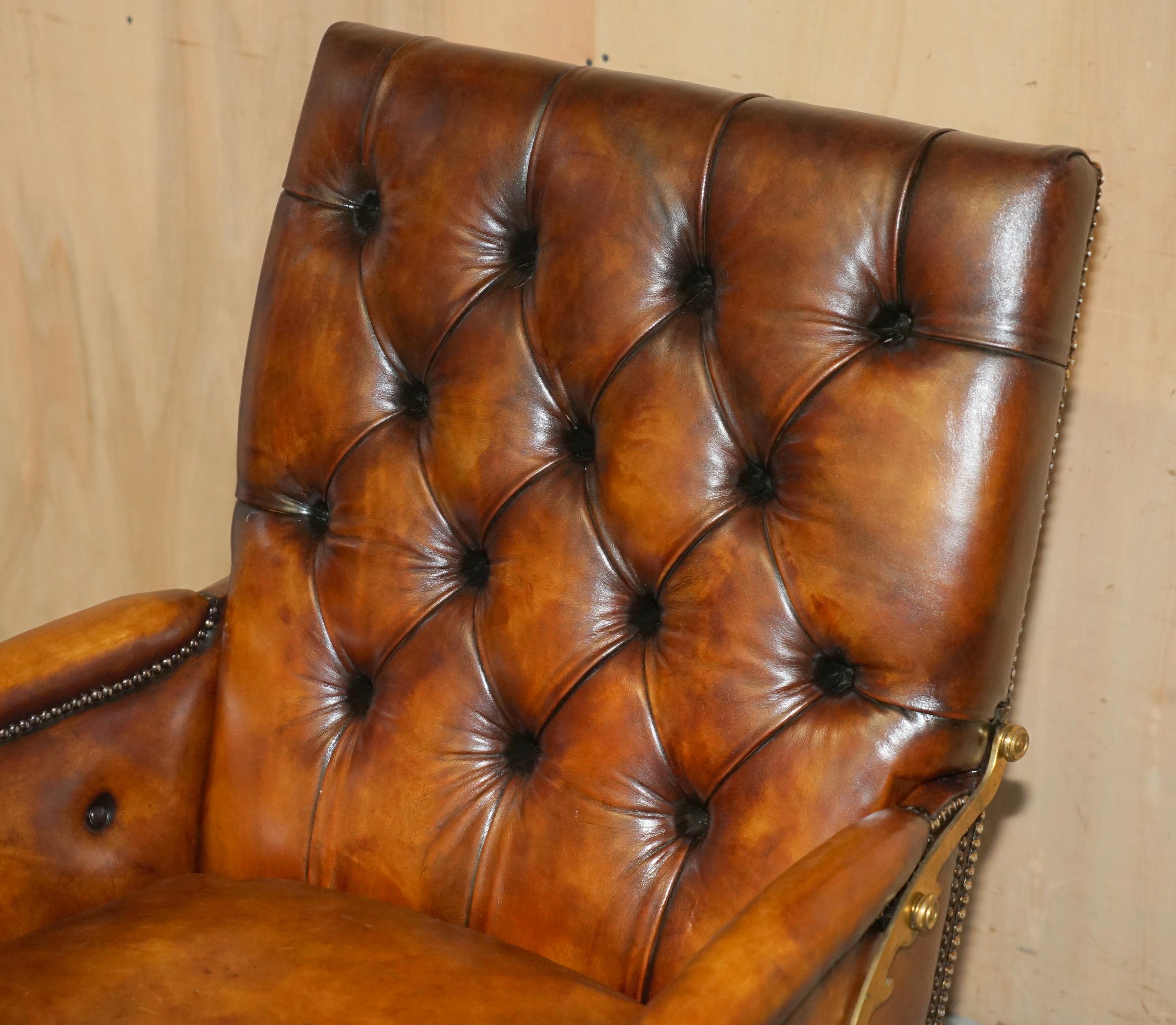 English RESTORED CHESTERFIELD TUFTED HAND DYED BROWN LEATHER LIBRARY RECLINER ARMCHAiR For Sale