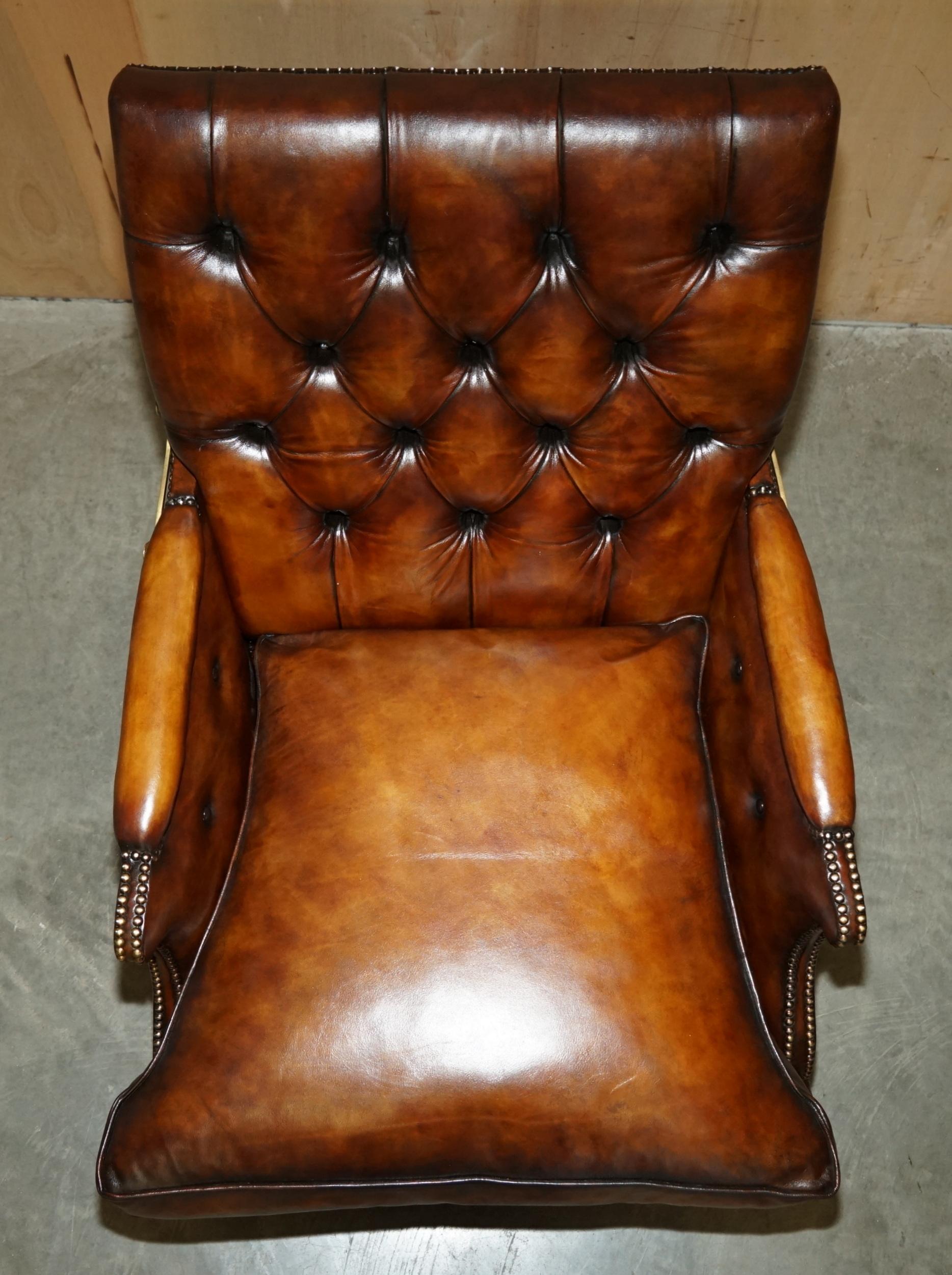 20th Century RESTORED CHESTERFIELD TUFTED HAND DYED BROWN LEATHER LIBRARY RECLINER ARMCHAiR For Sale