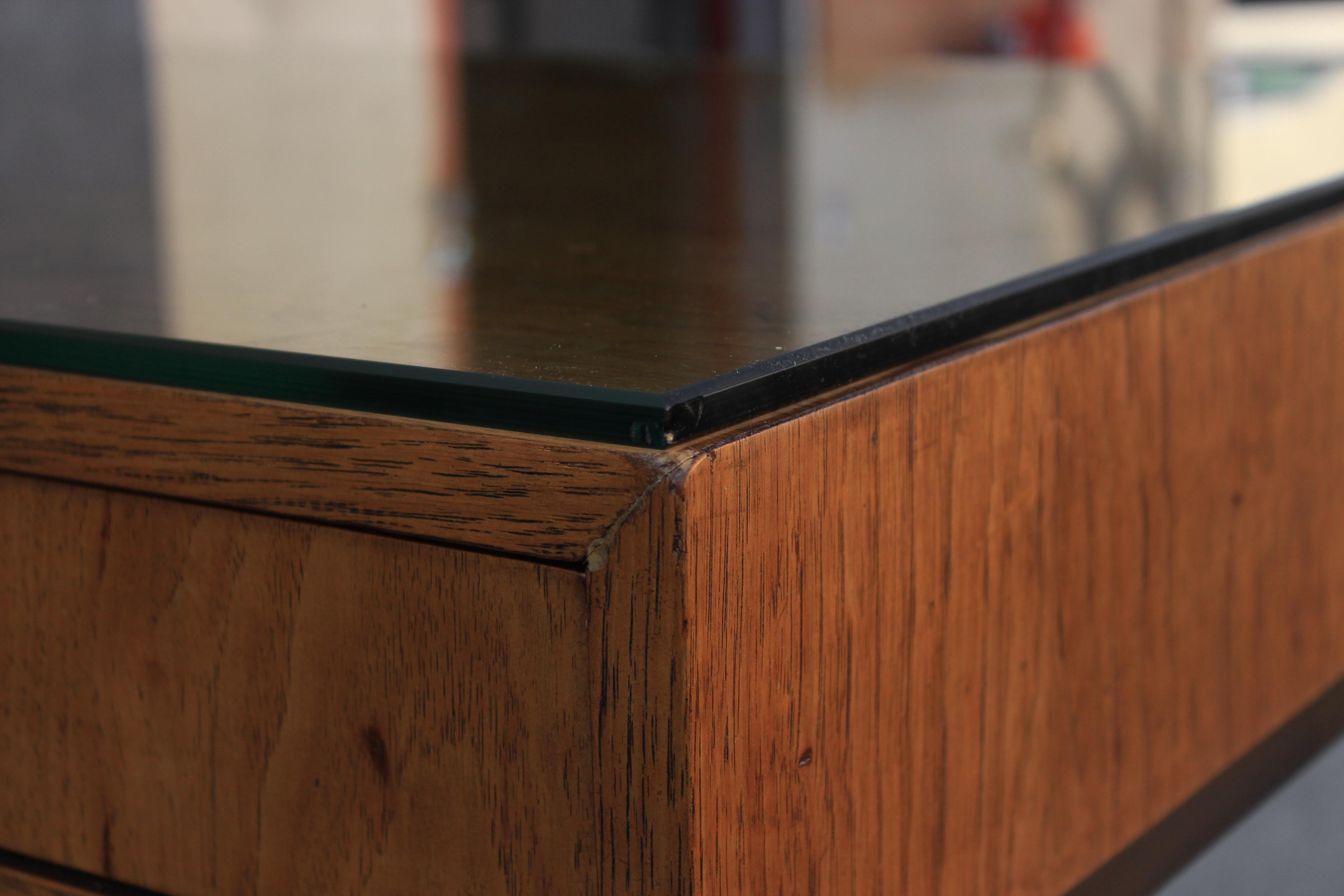 Restored Chestnut & Bronze 4-Drawer Large Desk by Jack Cartwright for Founders For Sale 12