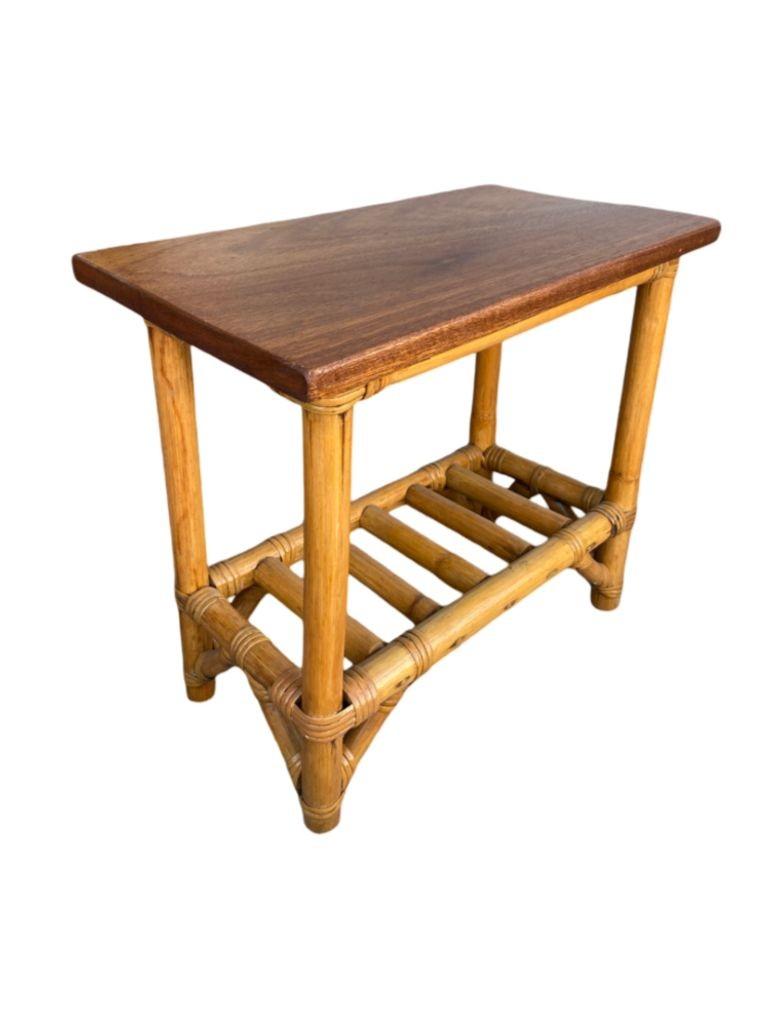 Rotin Table basse et table d'appoint en rotin flottant de taille enfant restaurée en vente