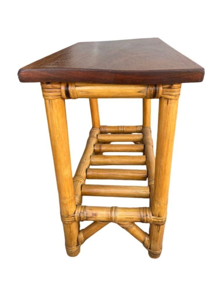 Table basse et table d'appoint en rotin flottant de taille enfant restaurée en vente 2