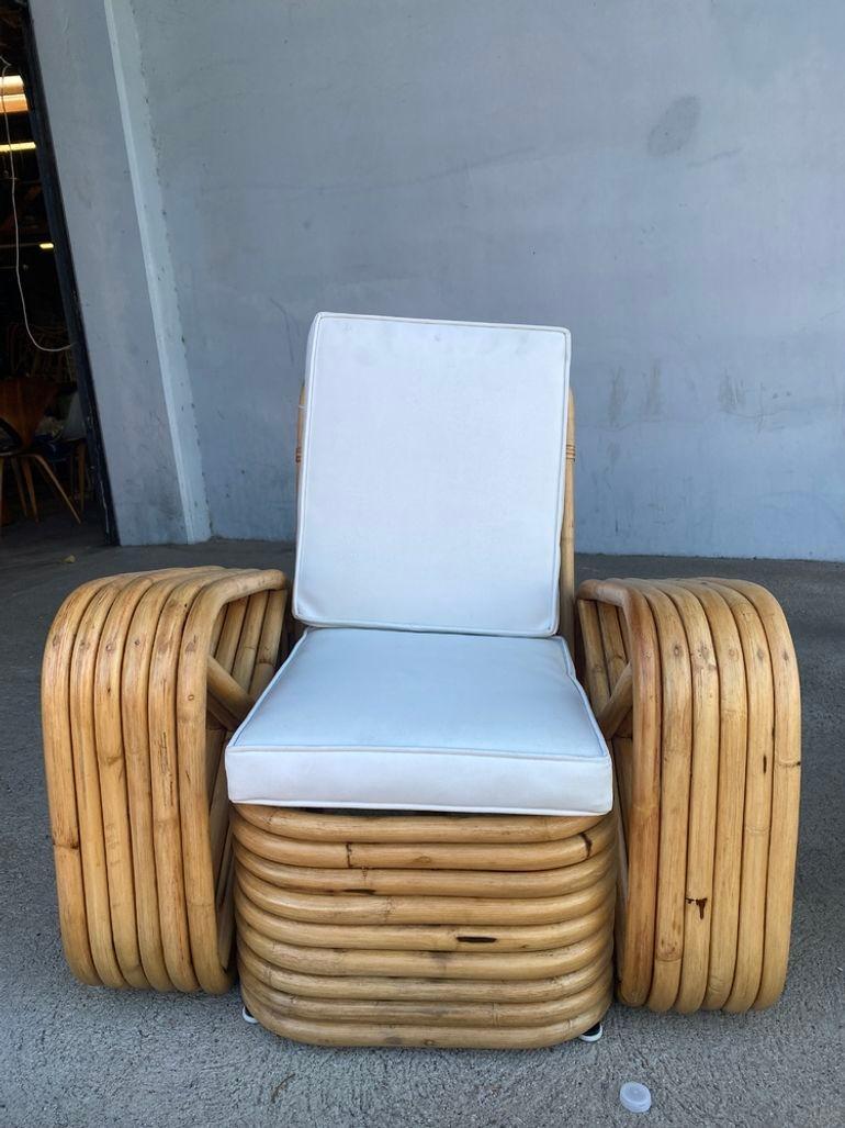 Rotin Chaise longue en rotin à six brins carrés, taille enfant, restaurée, paire en vente