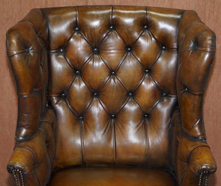 Restored Cigar Brown Leather Victorian Chesterfield Porters Wingback Armchair For Sale 3