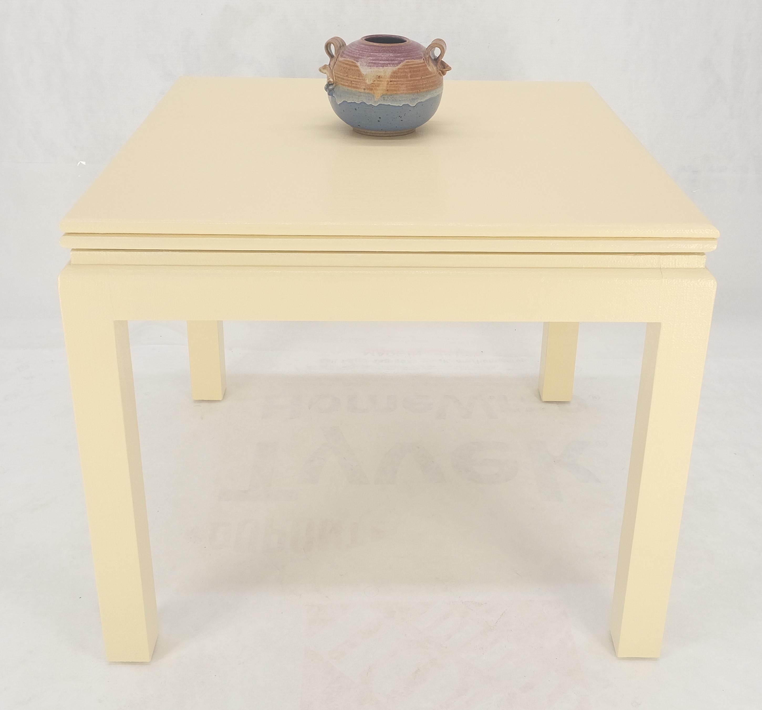 Restaurierter cremefarbener, beige lackierter, quadratischer Flip-Top-Esstisch aus Stoff mit Flip-Platte MINT! 1
