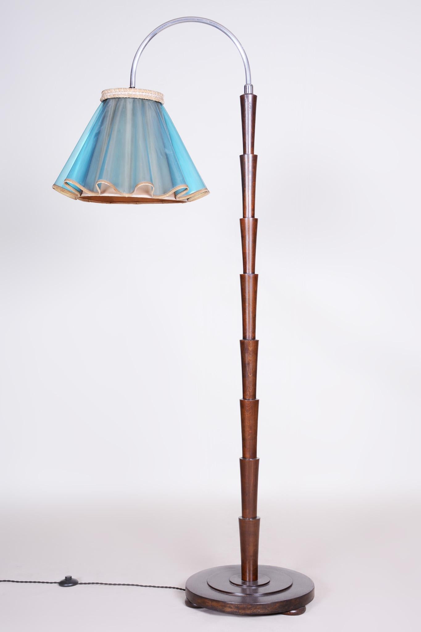 Restored Czech Cubism Beech Chrome Floor Lamp, 1920s In Good Condition For Sale In Horomerice, CZ