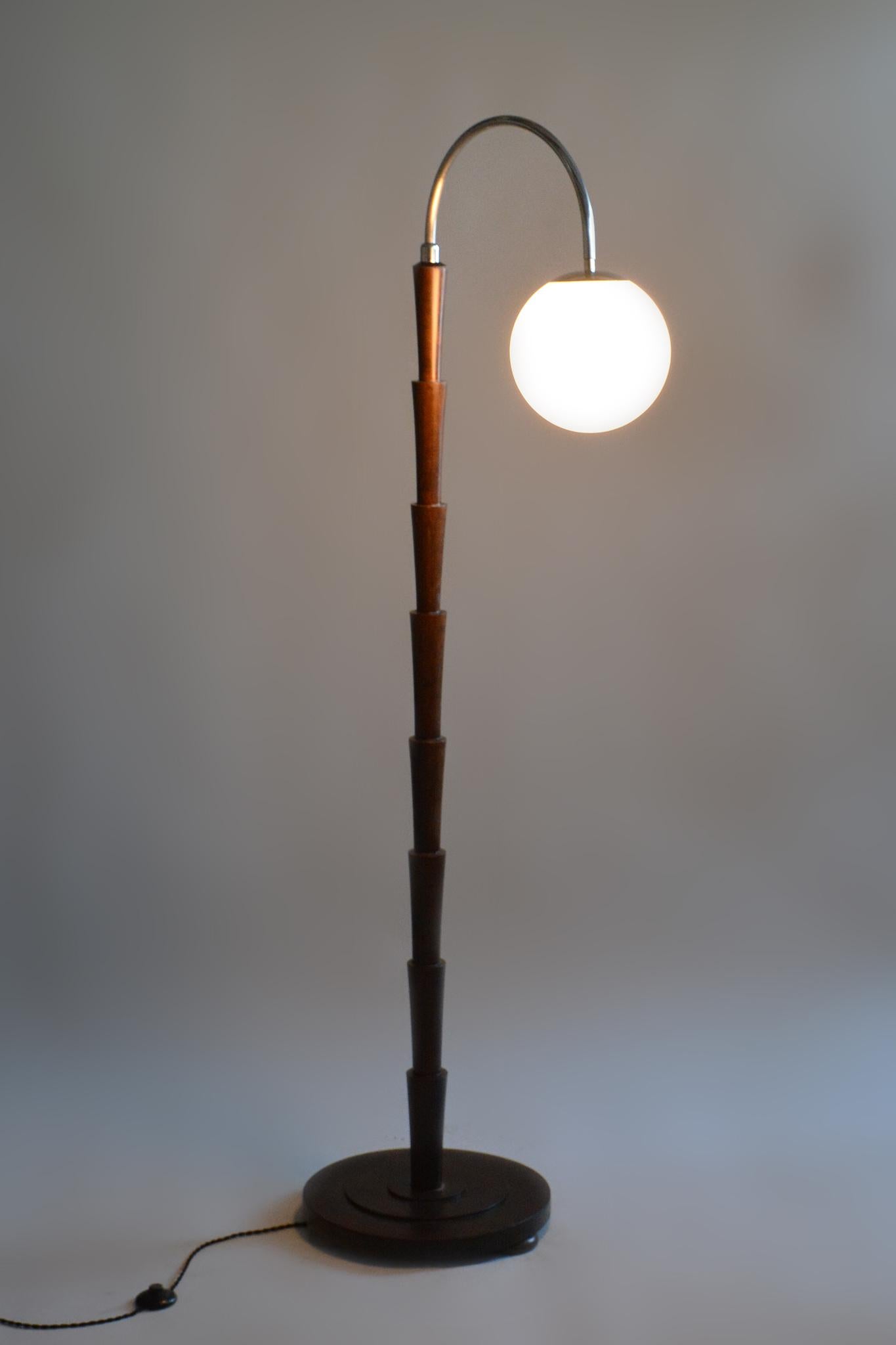 Other Restored Czech Cubism Floor Lamp, Beech, Chrome-plated Steel, Czechia, 1920s For Sale