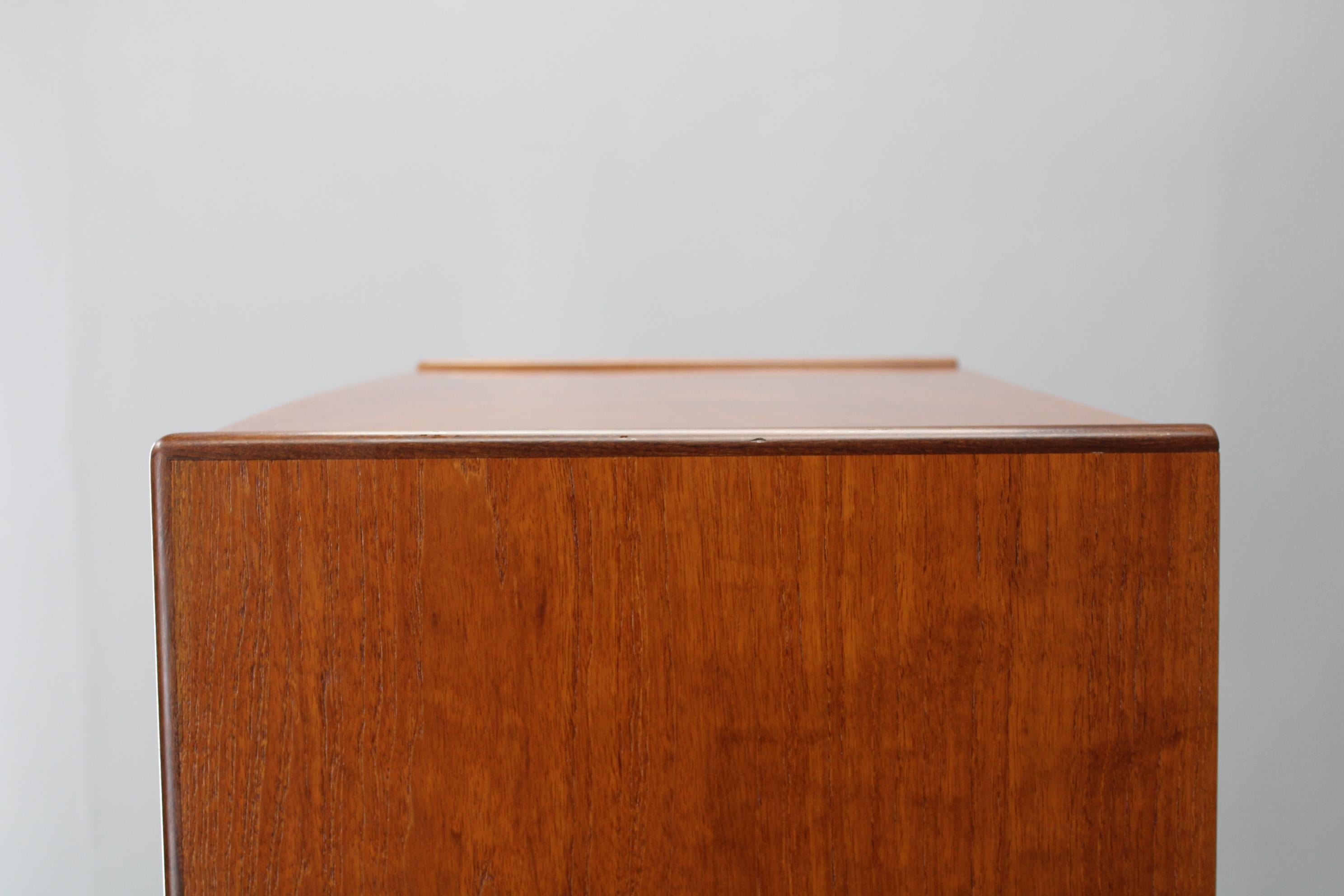 Cassettiera danese in teak restaurata, anni '60 - Mid-Century Modern Scandinavian 5