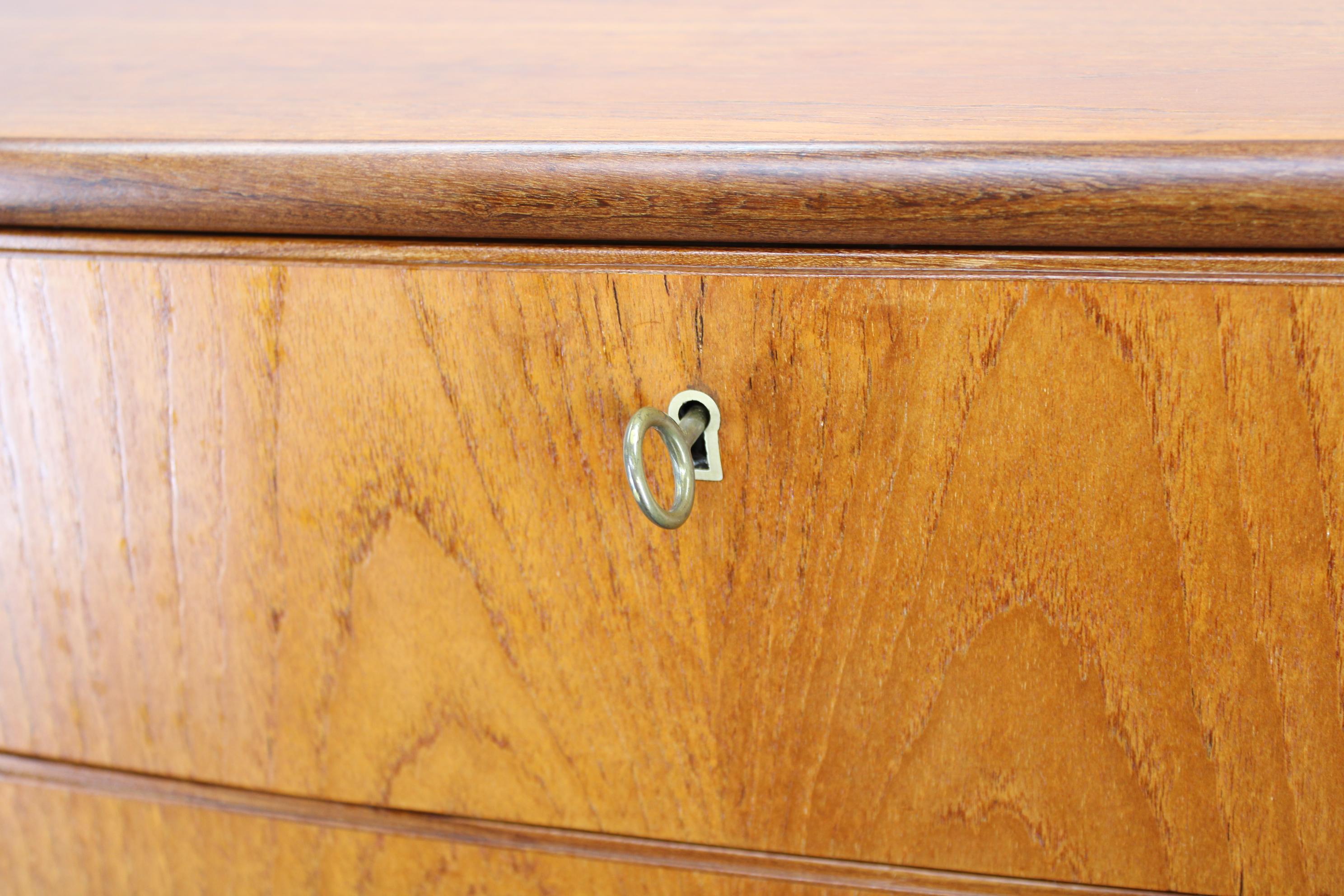 Cassettiera danese in teak restaurata, anni '60 - Mid-Century Modern Scandinavian 6