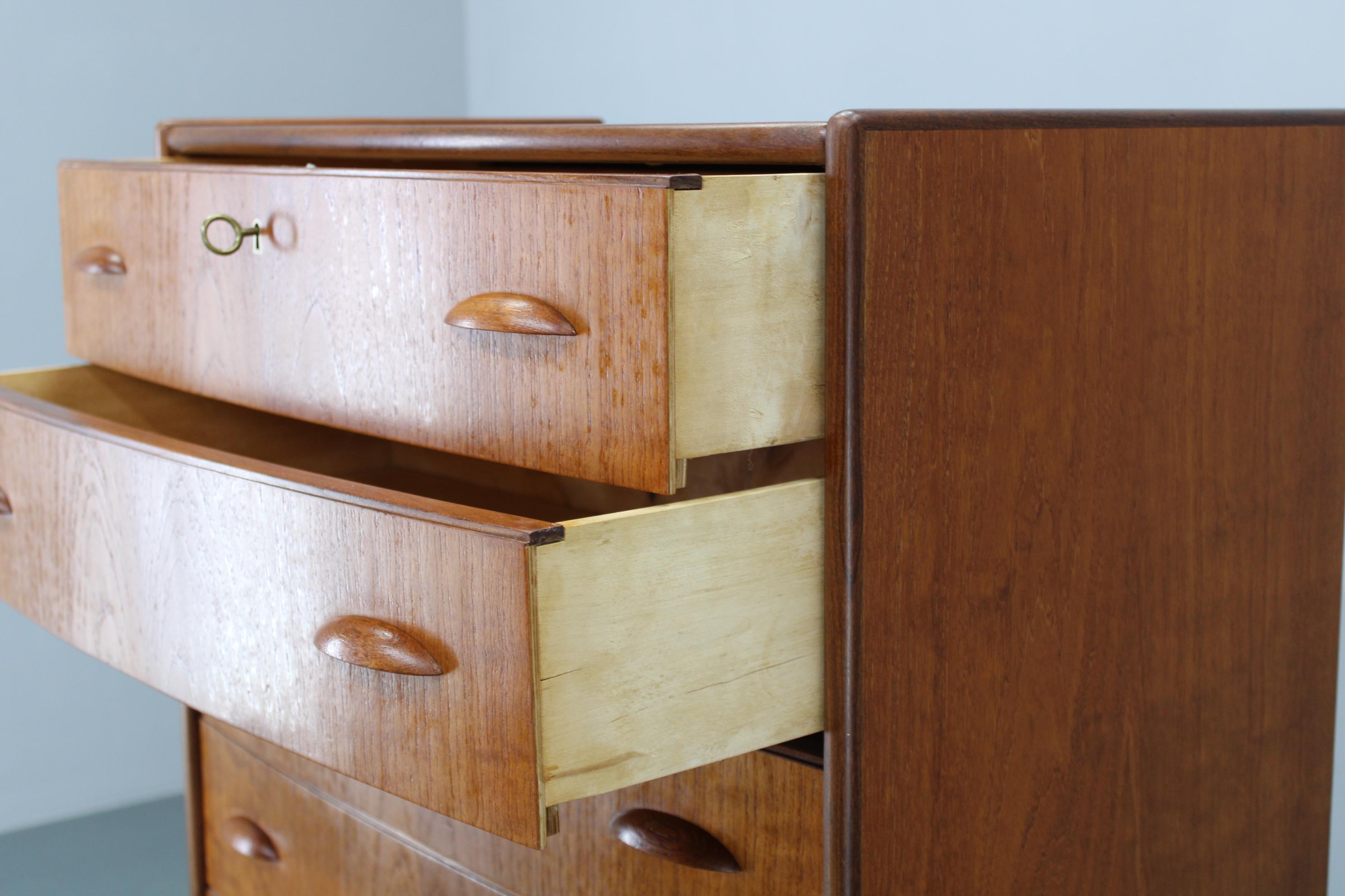 Cassettiera danese in teak restaurata, anni '60 - Mid-Century Modern Scandinavian 7