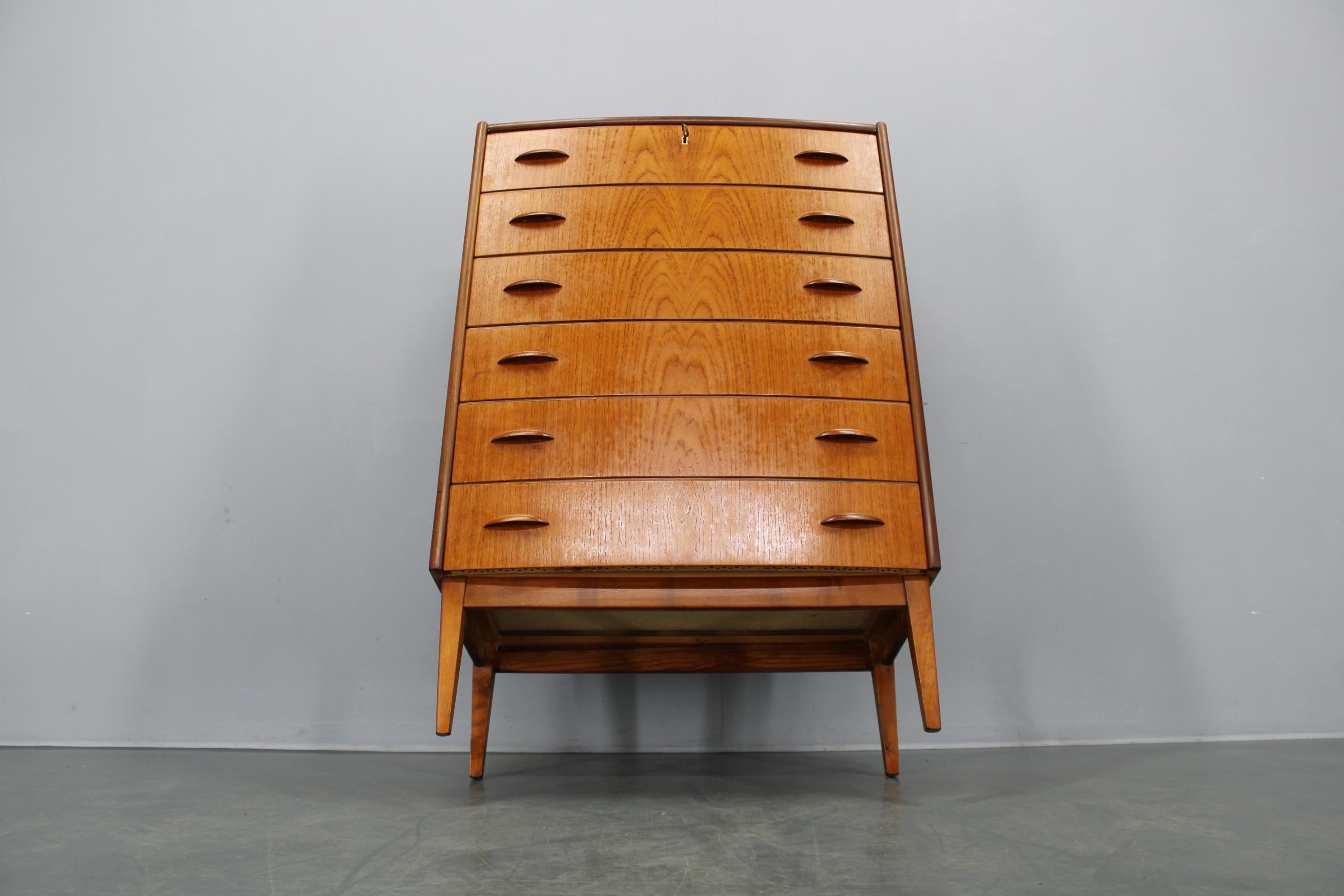 Cassettiera danese in teak restaurata, anni '60 - Mid-Century Modern Scandinavian 10