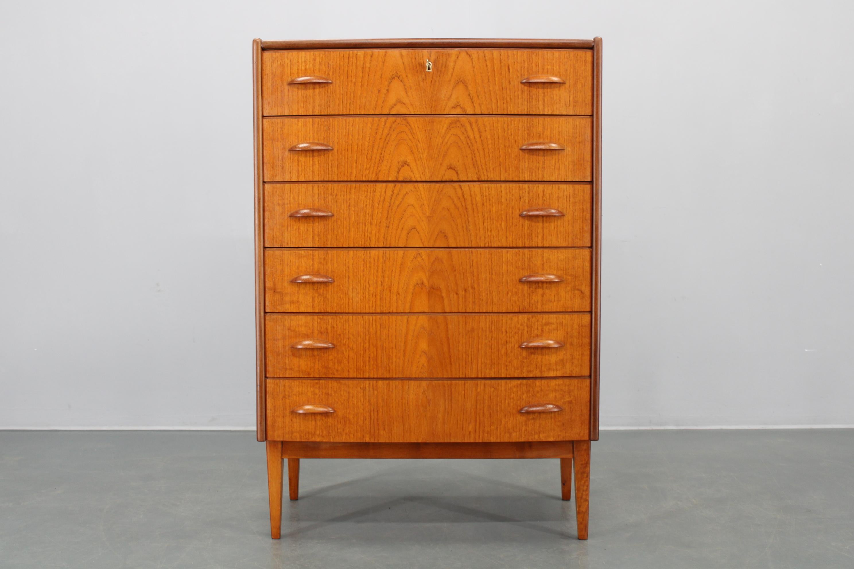 Art Déco Cassettiera danese in teak restaurata, anni '60 - Mid-Century Modern Scandinavian