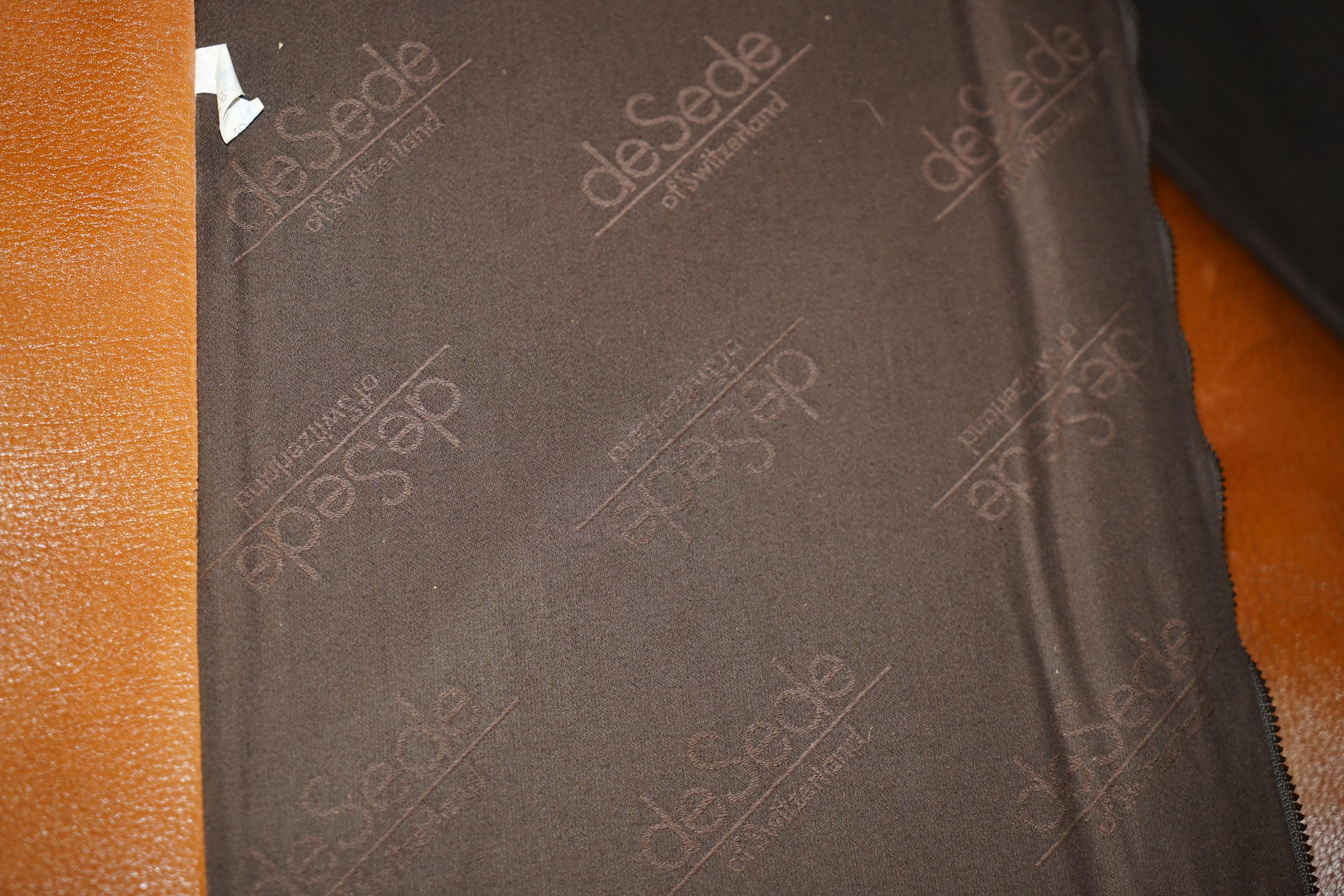 RESTORED DE SEDE DS17 BROWN BUFFALO NECK LEATHER THREE SEAT SOFA PART OF SUiTE en vente 10