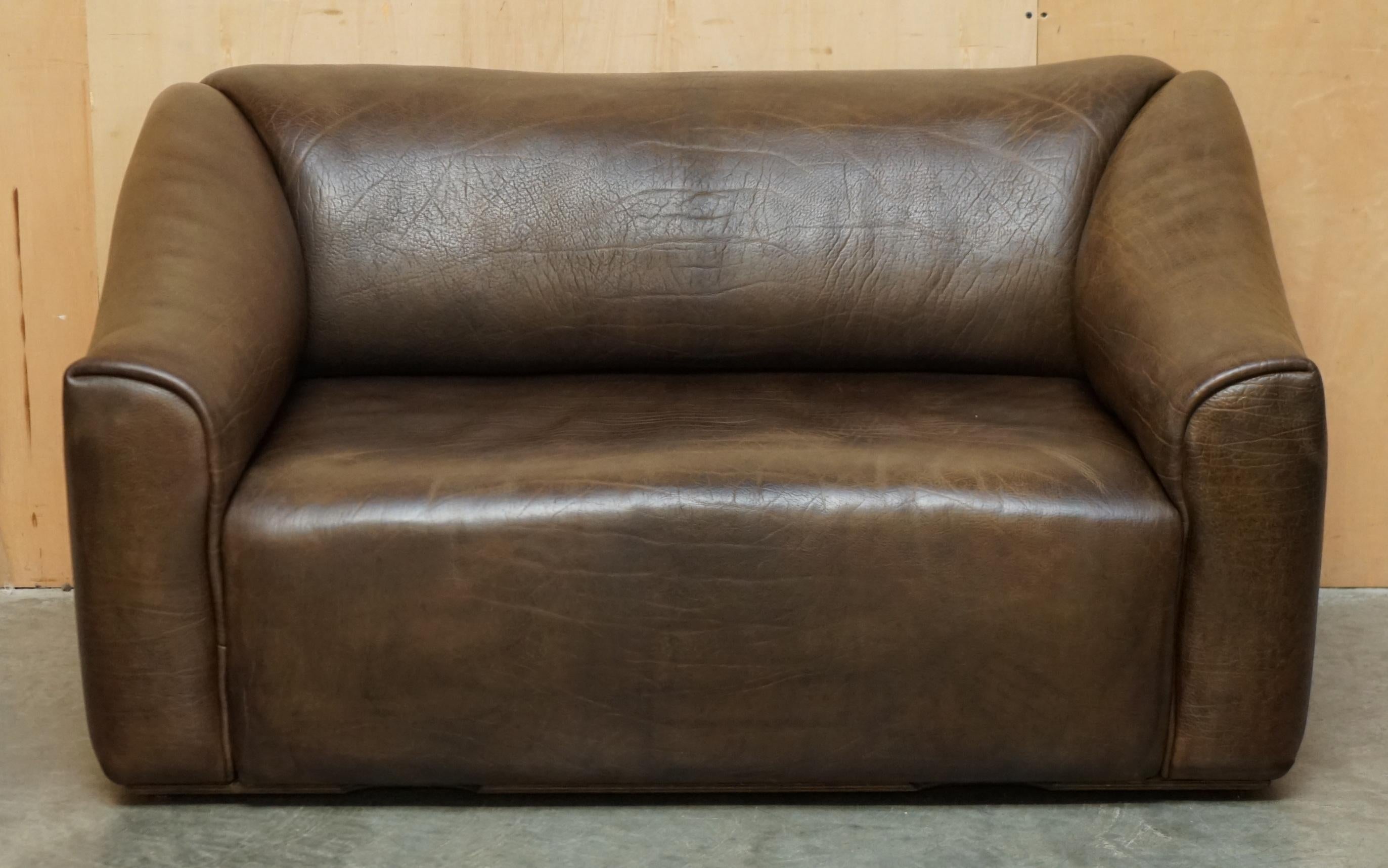 Royal House Antiques

Royal House Antiques is delighted to offer for sale this stunning fully restored Mid Century Modern circa 1960’s De Sede DS47 sofa which is part of a larger collection

Please note the delivery fee listed is just a guide, it