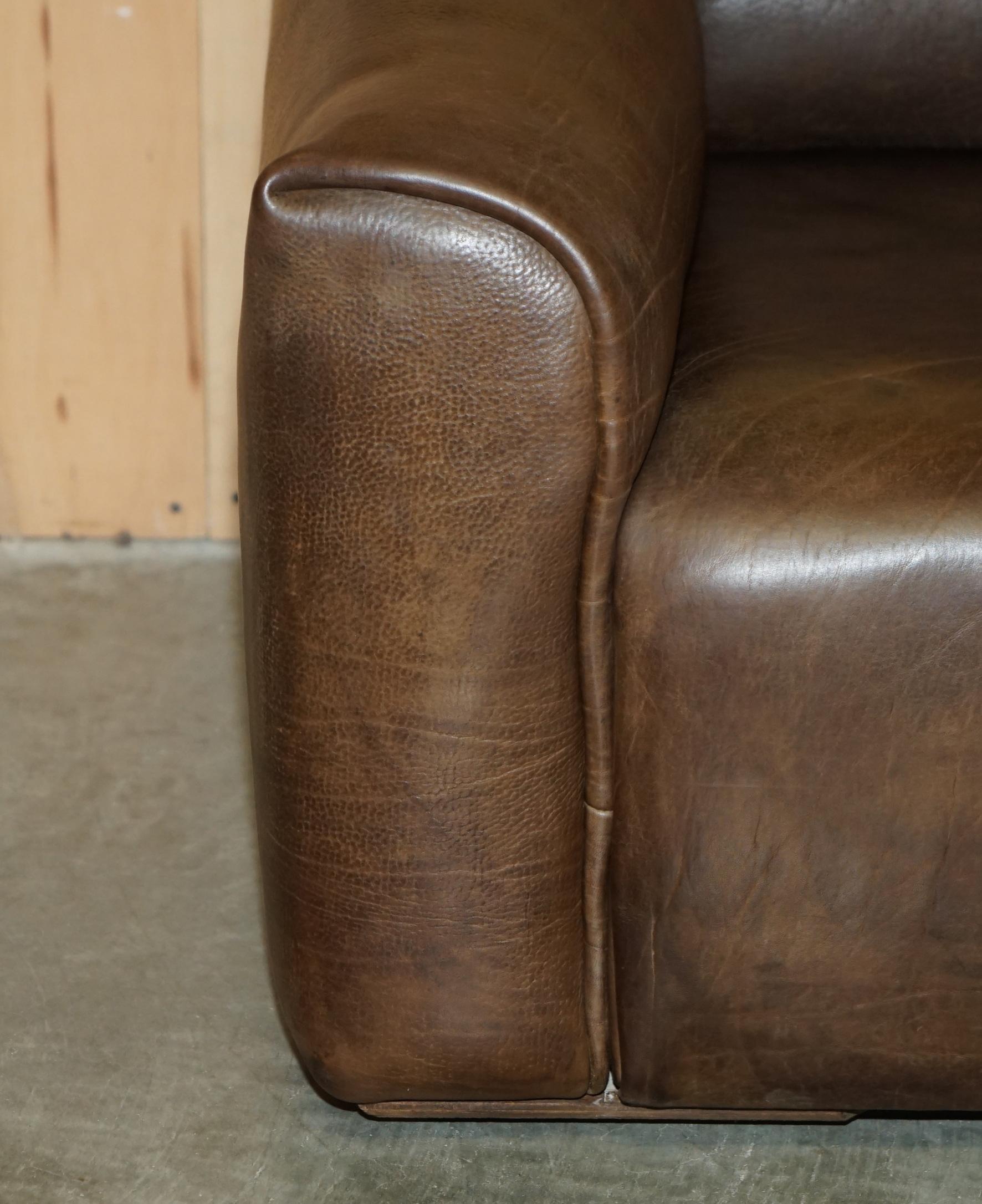 RESTORED DE SEDE DS47 RECLINING BROWN BUFFALO NECK LEATHER SOFA PART OF A SUiTE For Sale 1