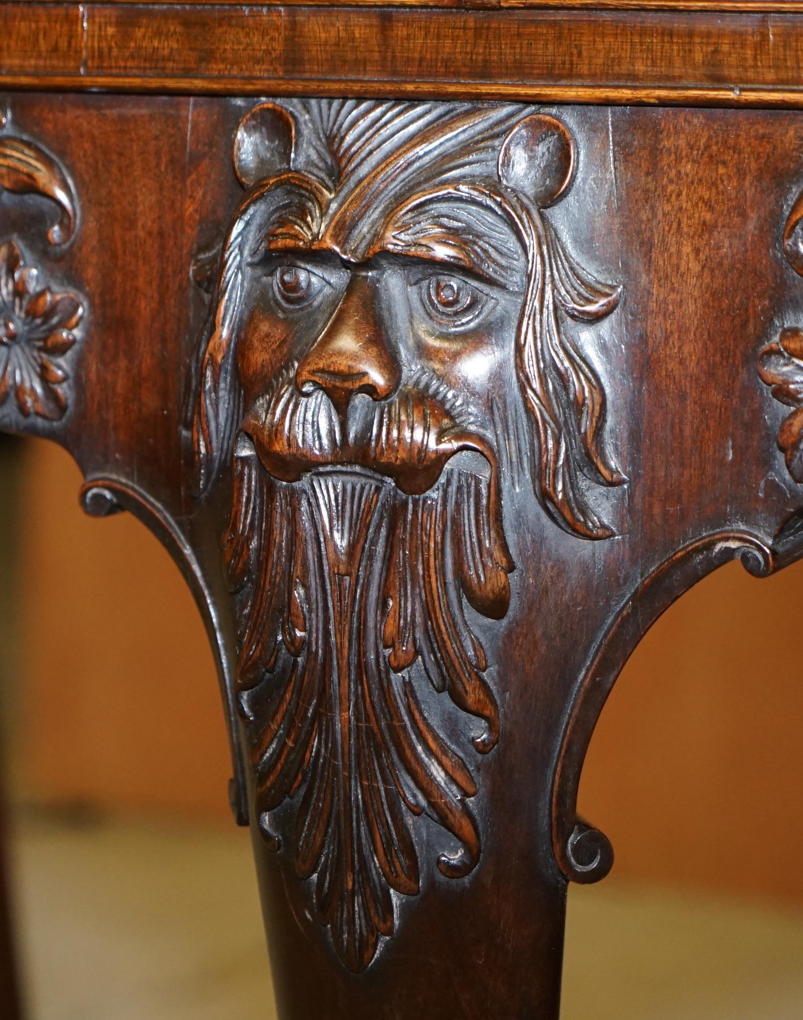 Druce & Co, table de bibliothèque d'appoint victorienne géorgienne restaurée avec sculptures de lion en vente 8