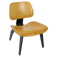 Restored Early Production Charles Ray Eames Herman Miller Lounge Chair Wood LCW