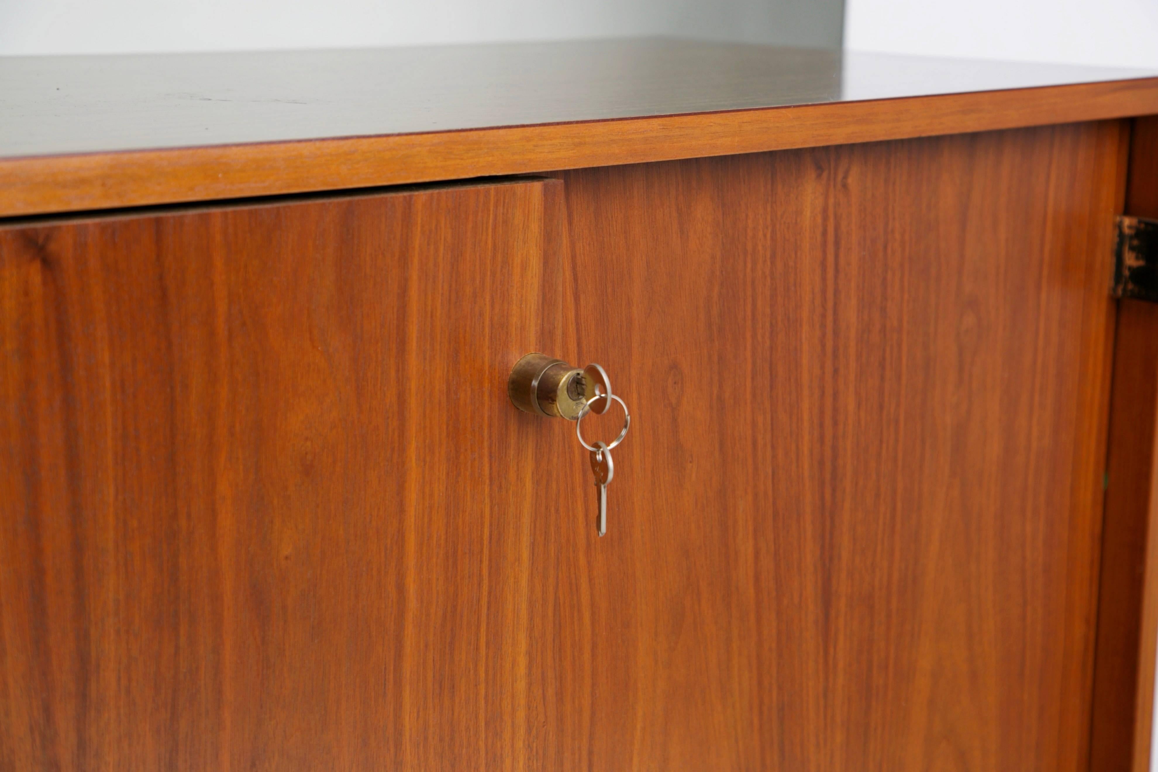 Restored Early Production Signed Credenza by Florence Knoll for Knoll Associates In Excellent Condition In Los Angeles, CA