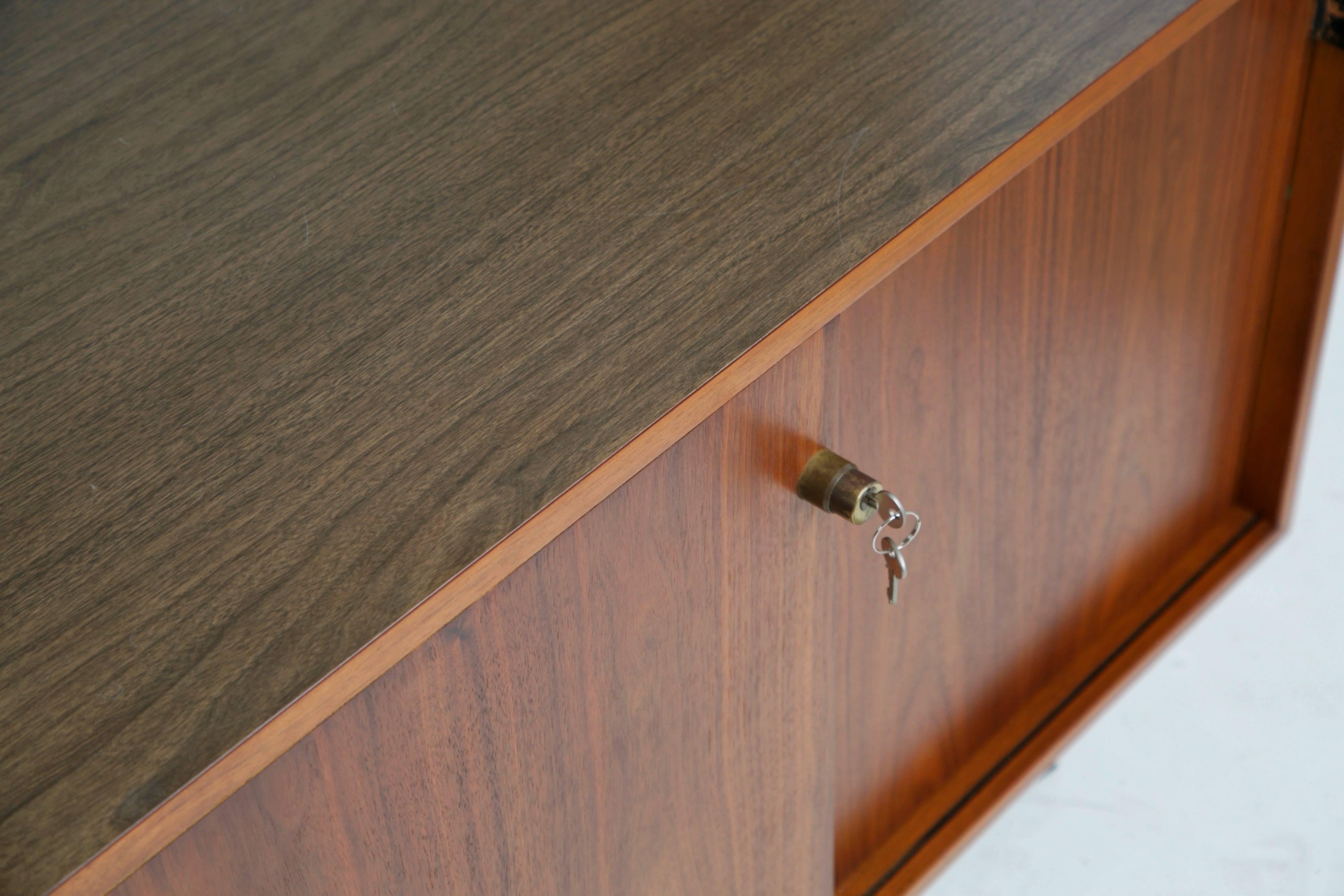Mid-20th Century Restored Early Production Signed Credenza by Florence Knoll for Knoll Associates