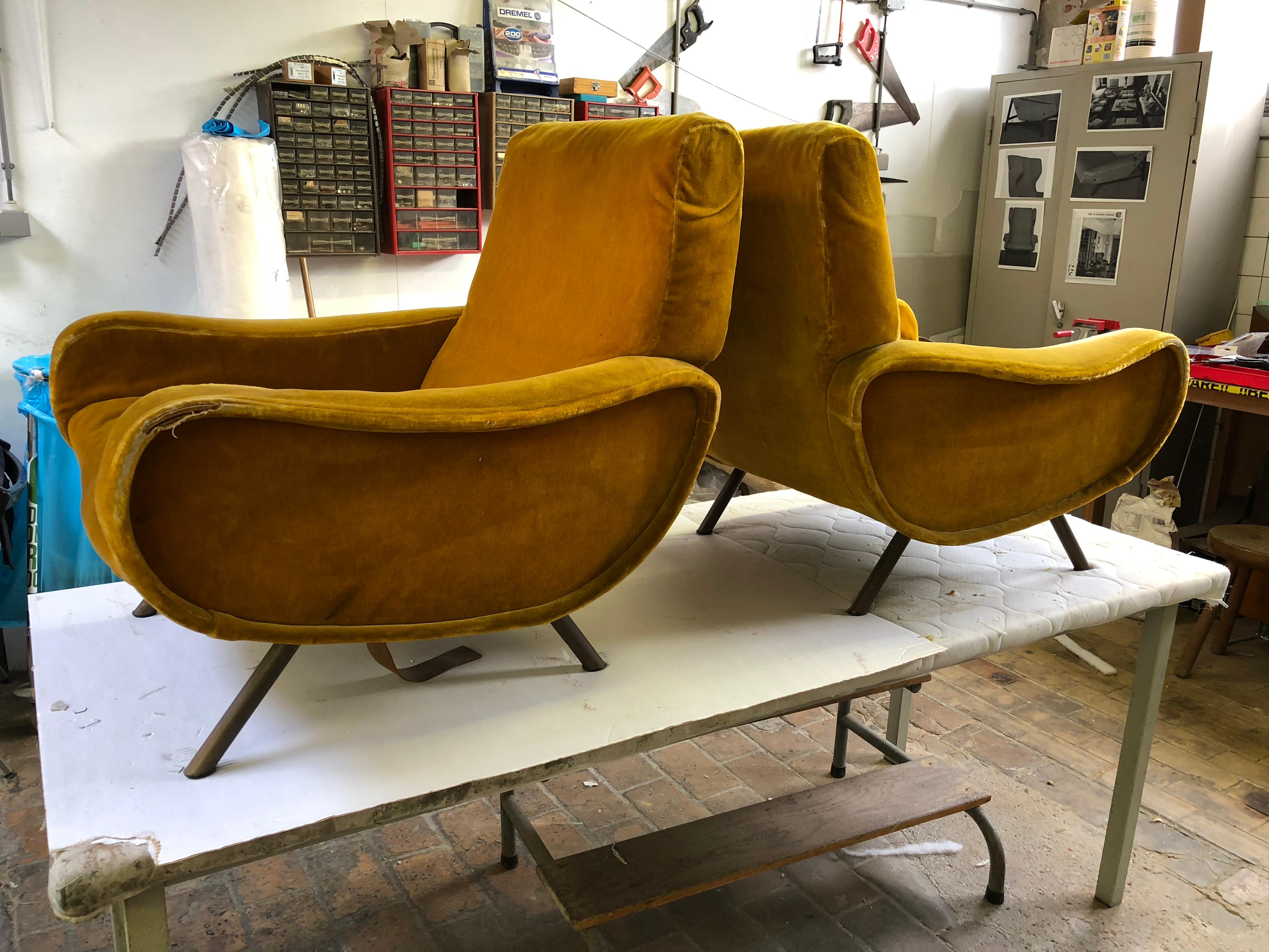 Restored Early Production Wood Frame Zanuso 'Lady' Chairs, 1951, Mohair Fabric  For Sale 9