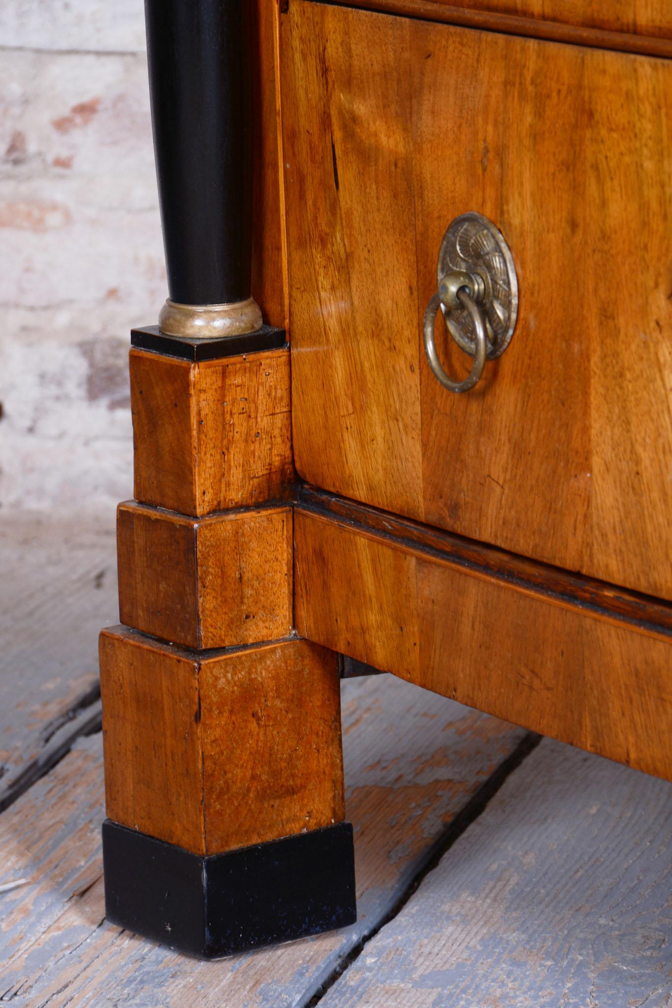 Restored Empire Chest of Drawers, Walnut, Maple, Spruce, Austria, 1820s For Sale 6