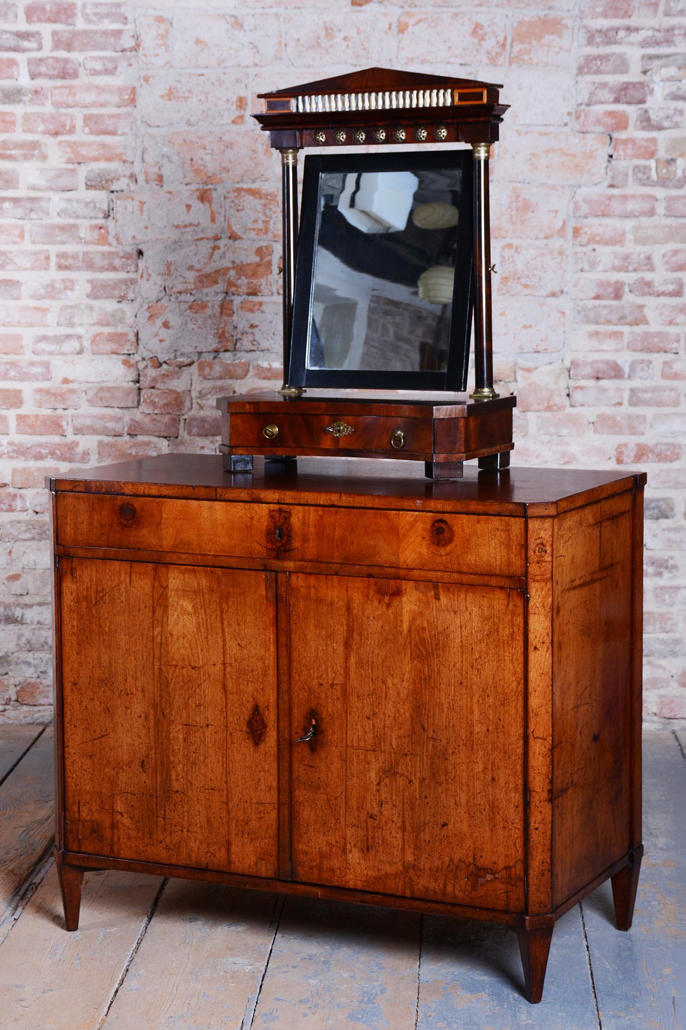 Espejo Vestidor Imperio Restaurado, Caoba, Latón, Hueso, Pulido, Francia, Siglo XIX Francés en venta