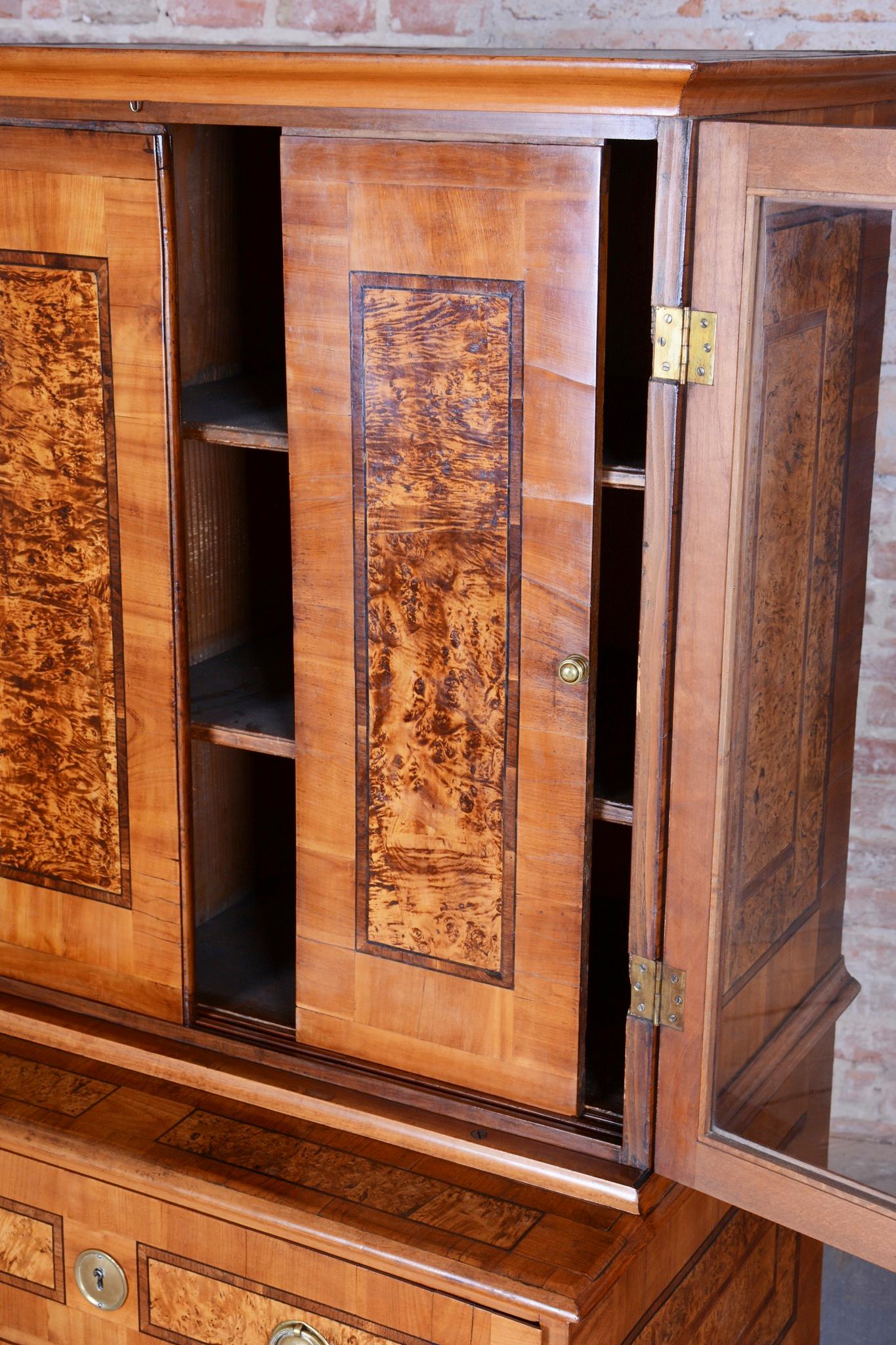 Credenza Impero restaurata, Wood Wood, Polacco restaurato, Ceco, 1790 in vendita 4