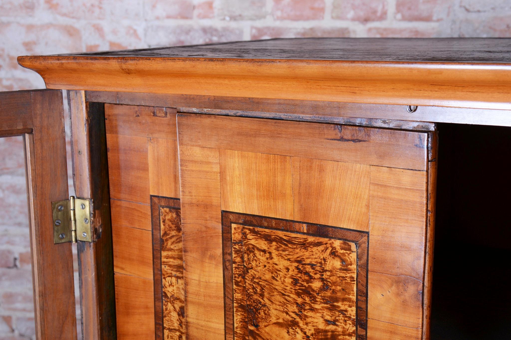 Credenza Impero restaurata, Wood Wood, Polacco restaurato, Ceco, 1790 in vendita 5