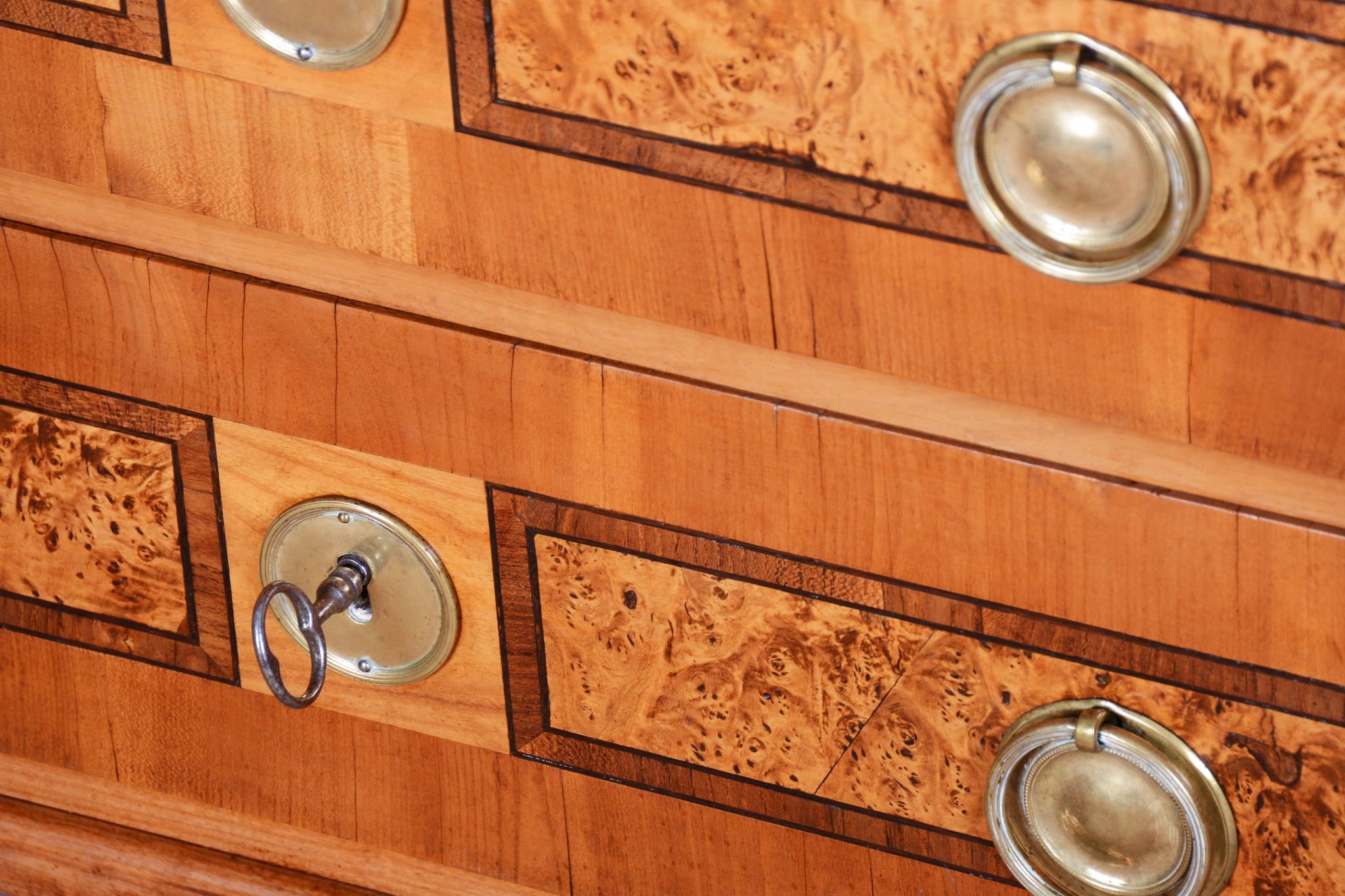 Fine XVIII secolo Credenza Impero restaurata, Wood Wood, Polacco restaurato, Ceco, 1790 in vendita