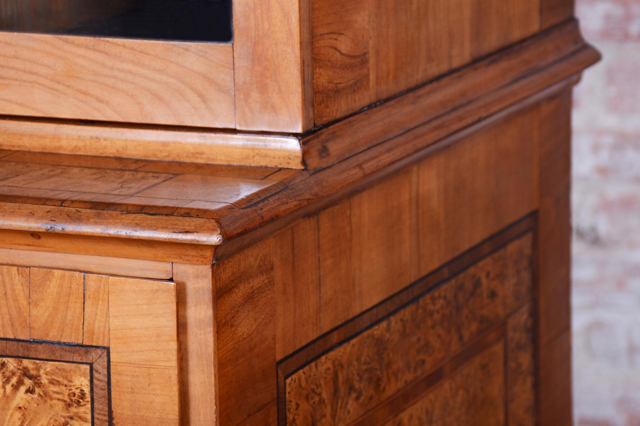 Credenza Impero restaurata, Wood Wood, Polacco restaurato, Ceco, 1790 in vendita 1