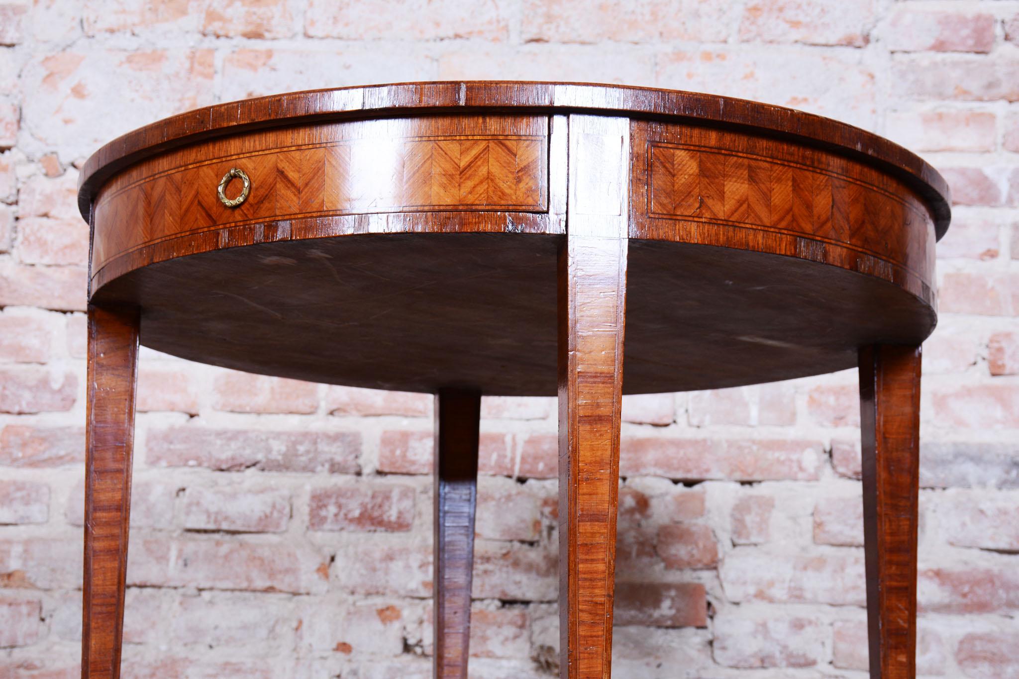 Tavolino Impero restaurato, mogano, Wood Wood, lacca, Francia, anni '40 del XIX secolo in vendita 3