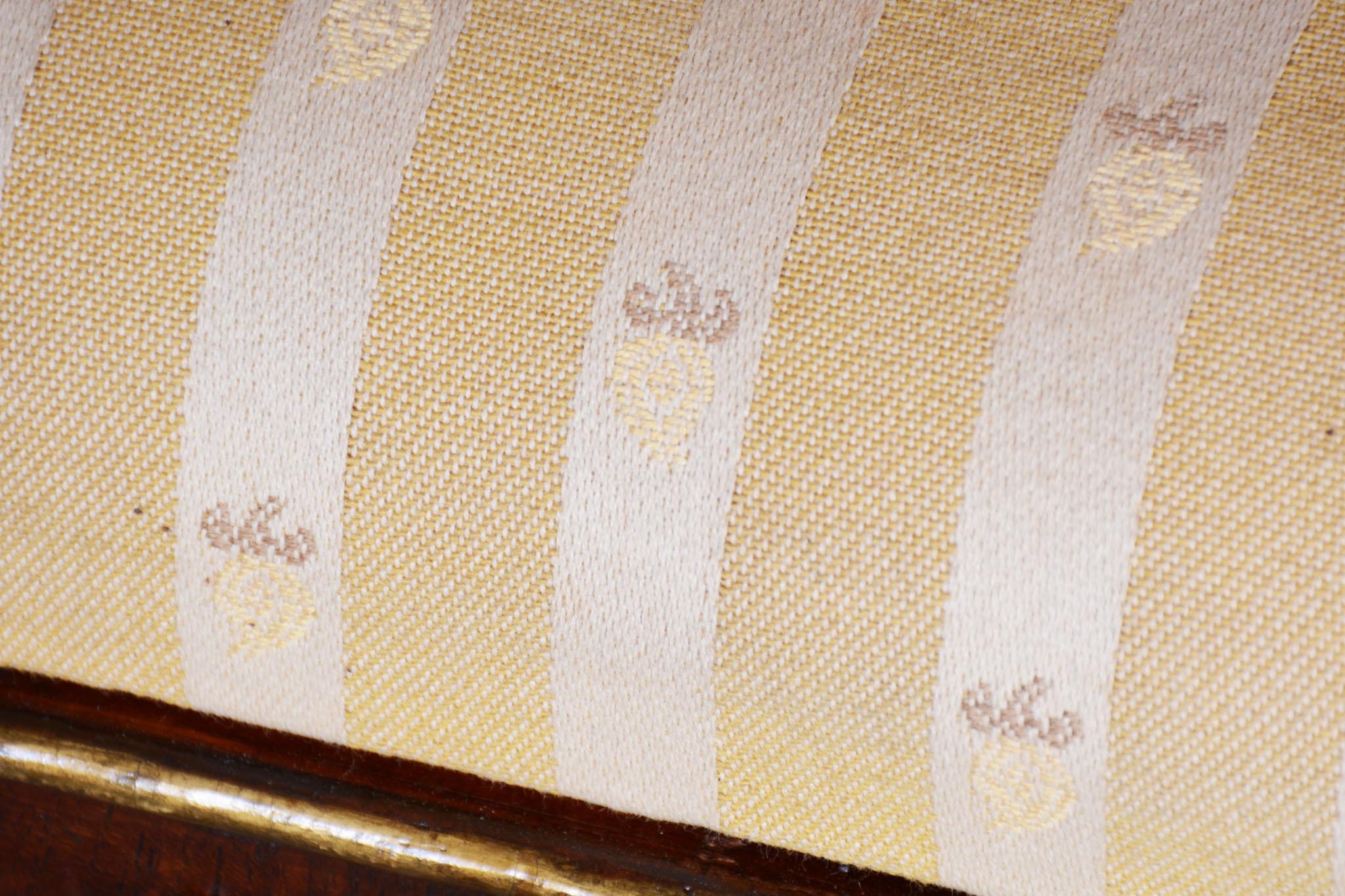 Restauriertes Empire-Sofa, Nussbaum, Spruce, Revived Polish, Österreich, 1810er Jahre im Angebot 5