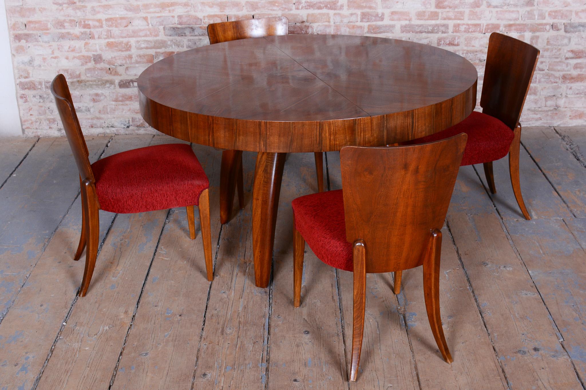 Restored Extendable Dining Table, by Halabala, UP Zavody, Walnut, Czech, 1930s For Sale 5