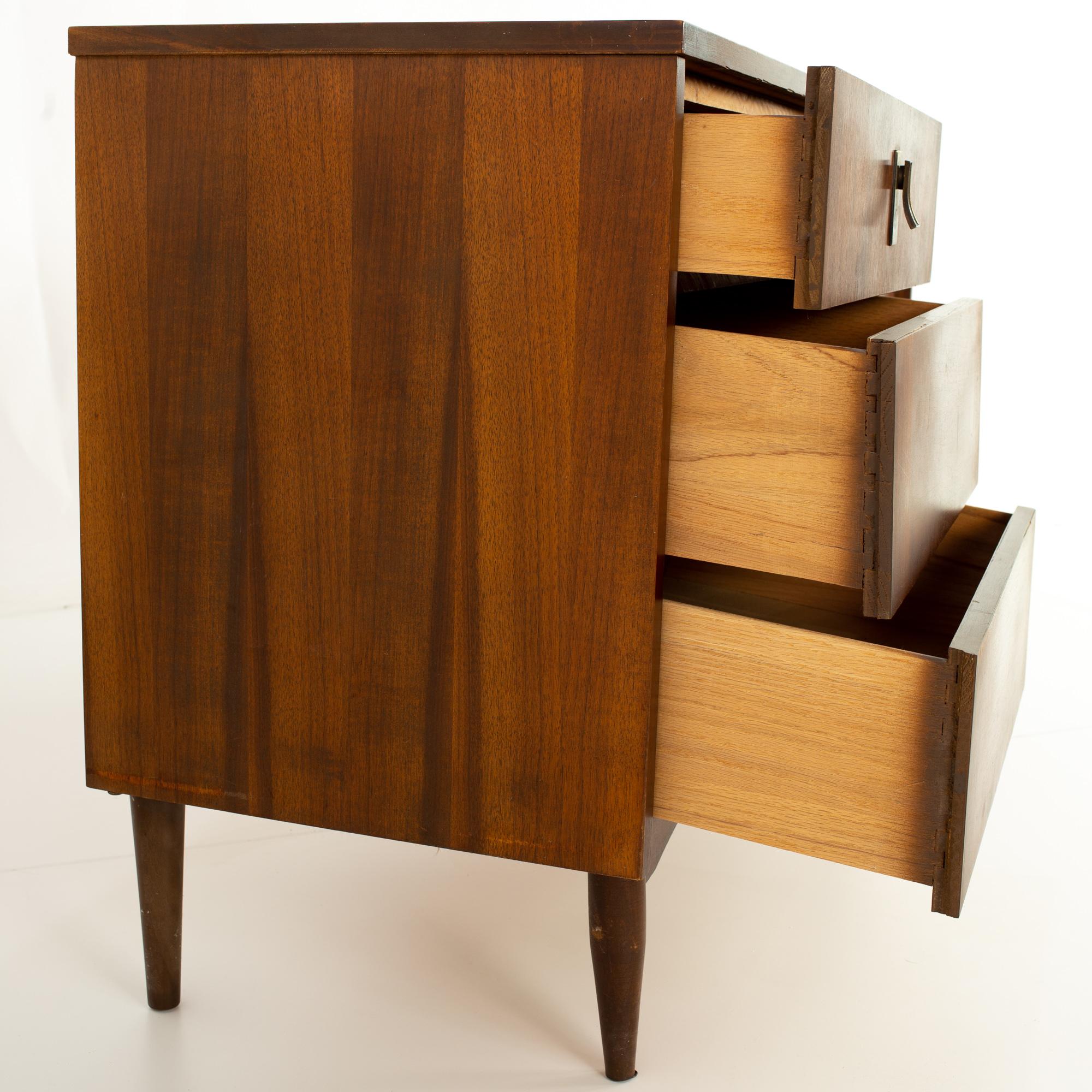 Restored Florence Knoll Style Harmony House 6 Drawer Midcentury Lowboy Dresser