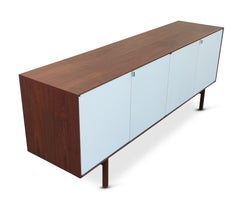 Restored Florence Knoll Walnut & Maple Cabinet Model No.541 New York, 1960s