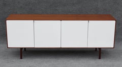 Restored Florence Knoll Walnut & Maple Cabinet Model No.541 New York, 1960s