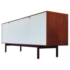 Restored Florence Knoll Walnut & Maple Cabinet Model No.541 New York, 1960s