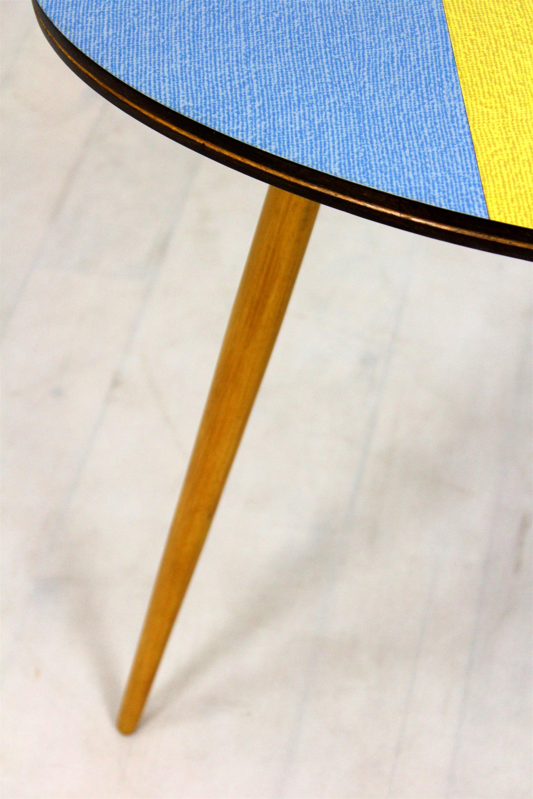 Mid-Century Modern Restored Formica Coffee Table from Drevopodnik Brno, 1960s For Sale