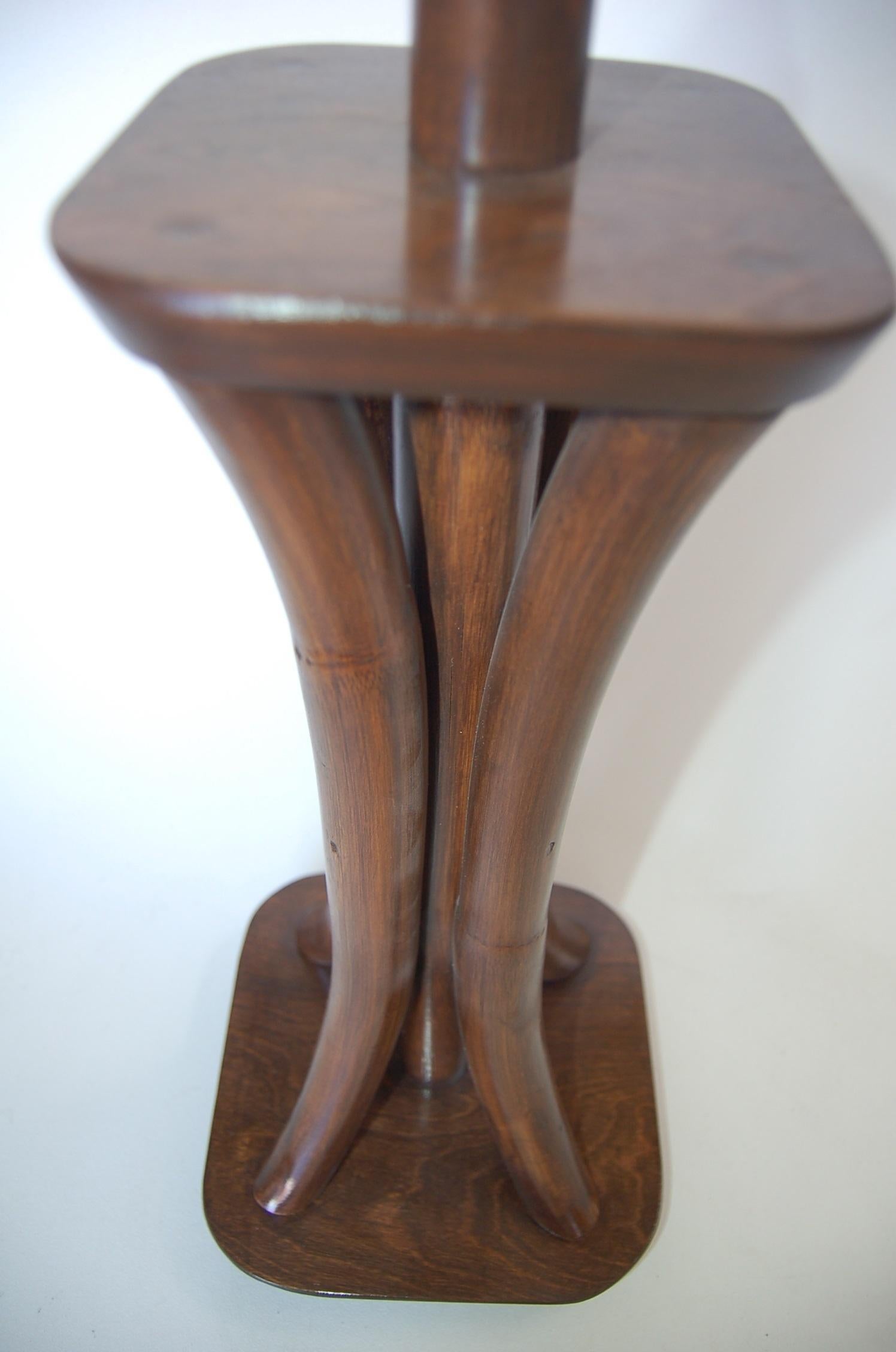 Restored Four Strand Rattan Bent Pole Table Lamp on Mahogany Base, circa 1950 In Excellent Condition In Van Nuys, CA