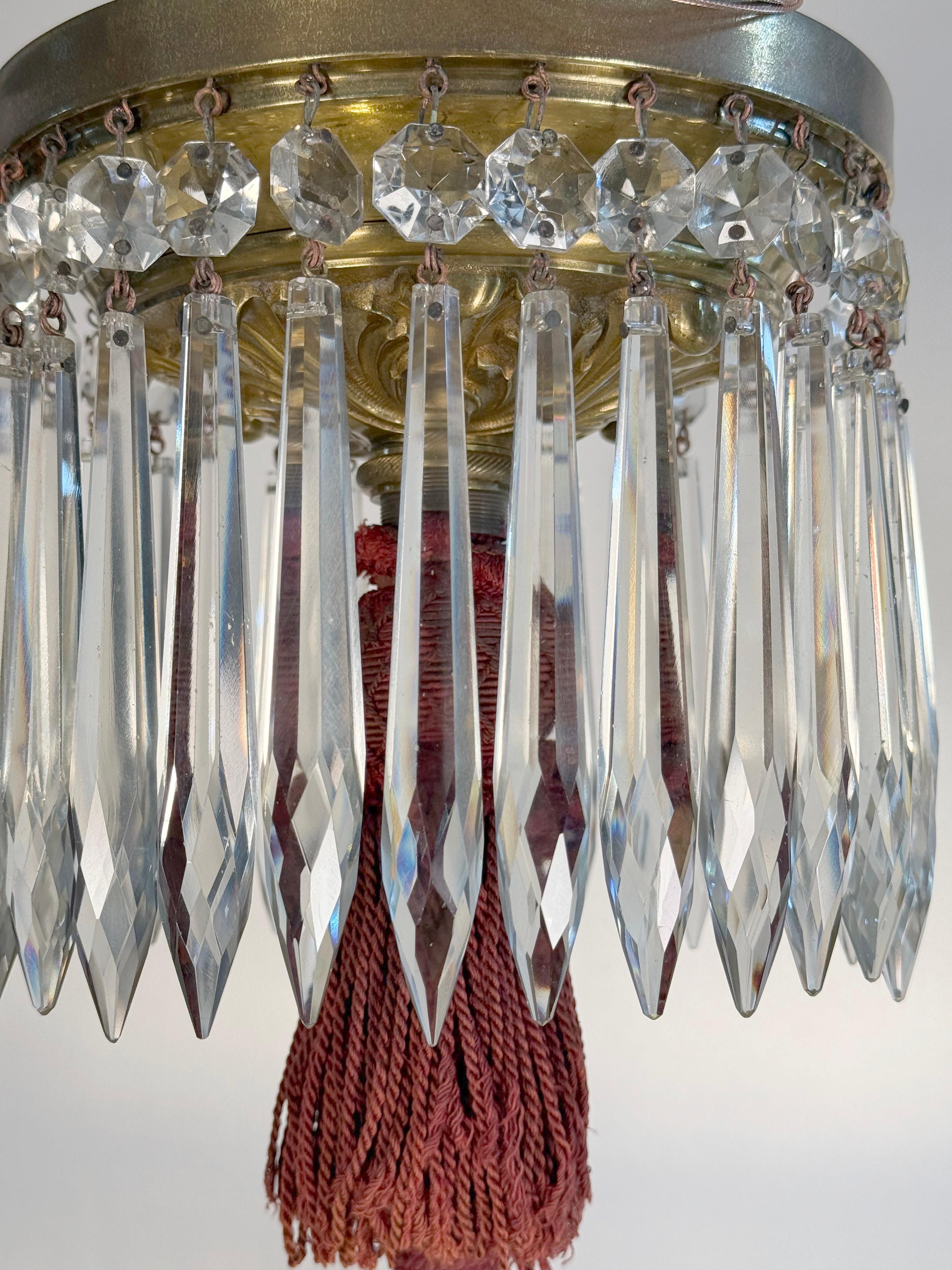 XX secolo Lampadario a cestello francese restaurato a 7 luci in cristallo in vendita