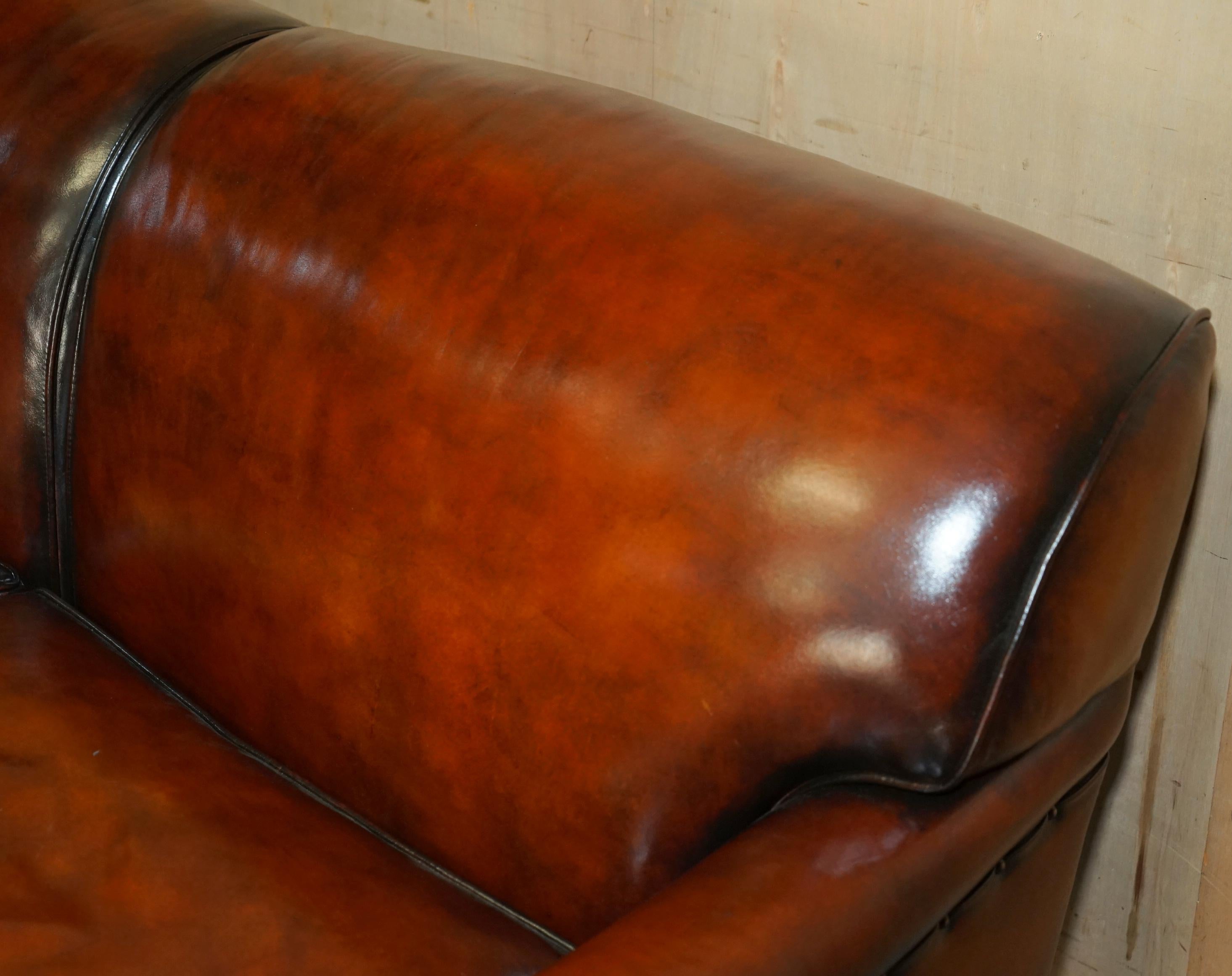 RESTORED GEORGE SMITH HOWARD & SON'S STYLE BROWN LEATHER SiGNATURE SCROLL SOFA 3