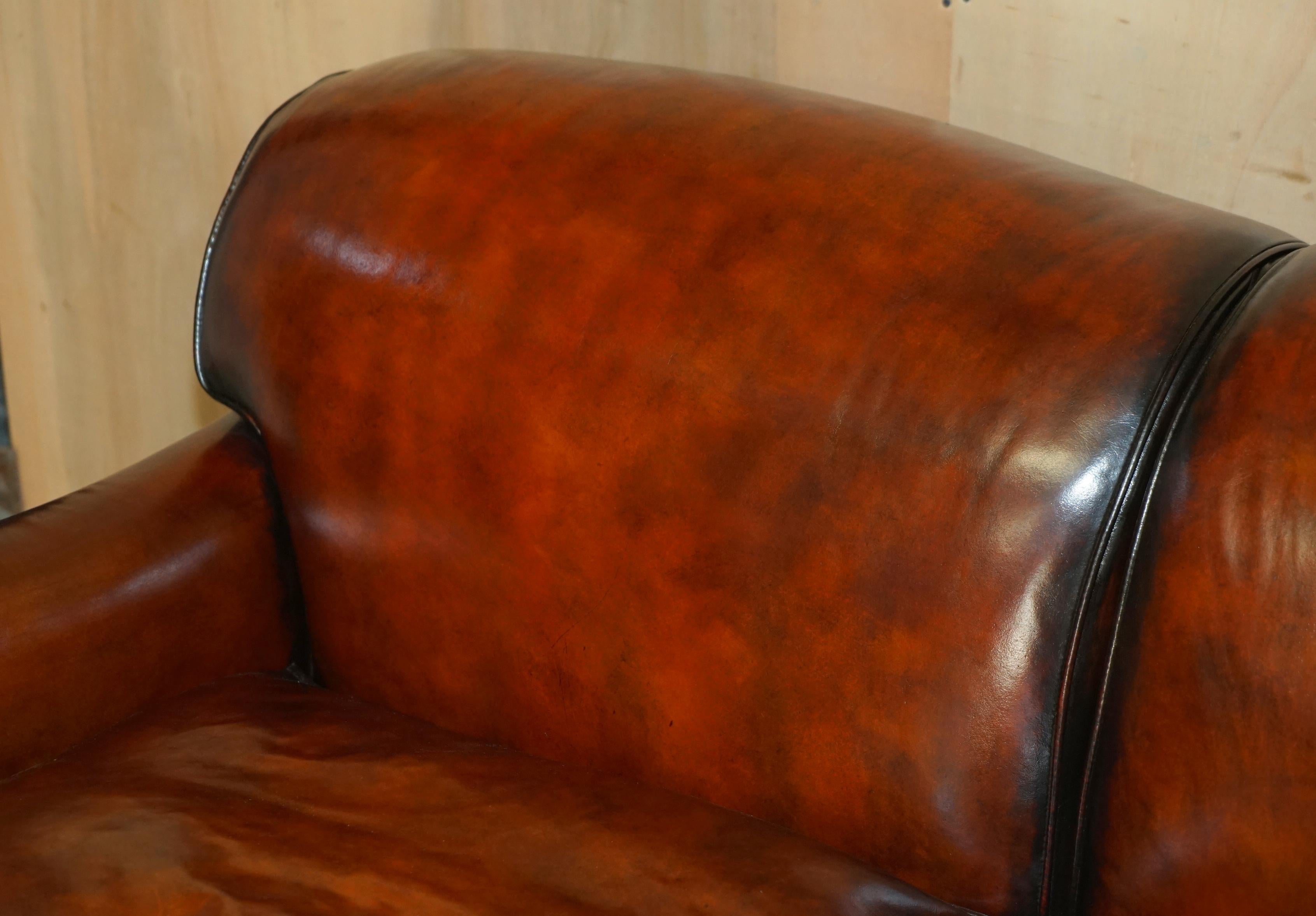 English RESTORED GEORGE SMITH HOWARD & SON'S STYLE BROWN LEATHER SiGNATURE SCROLL SOFA