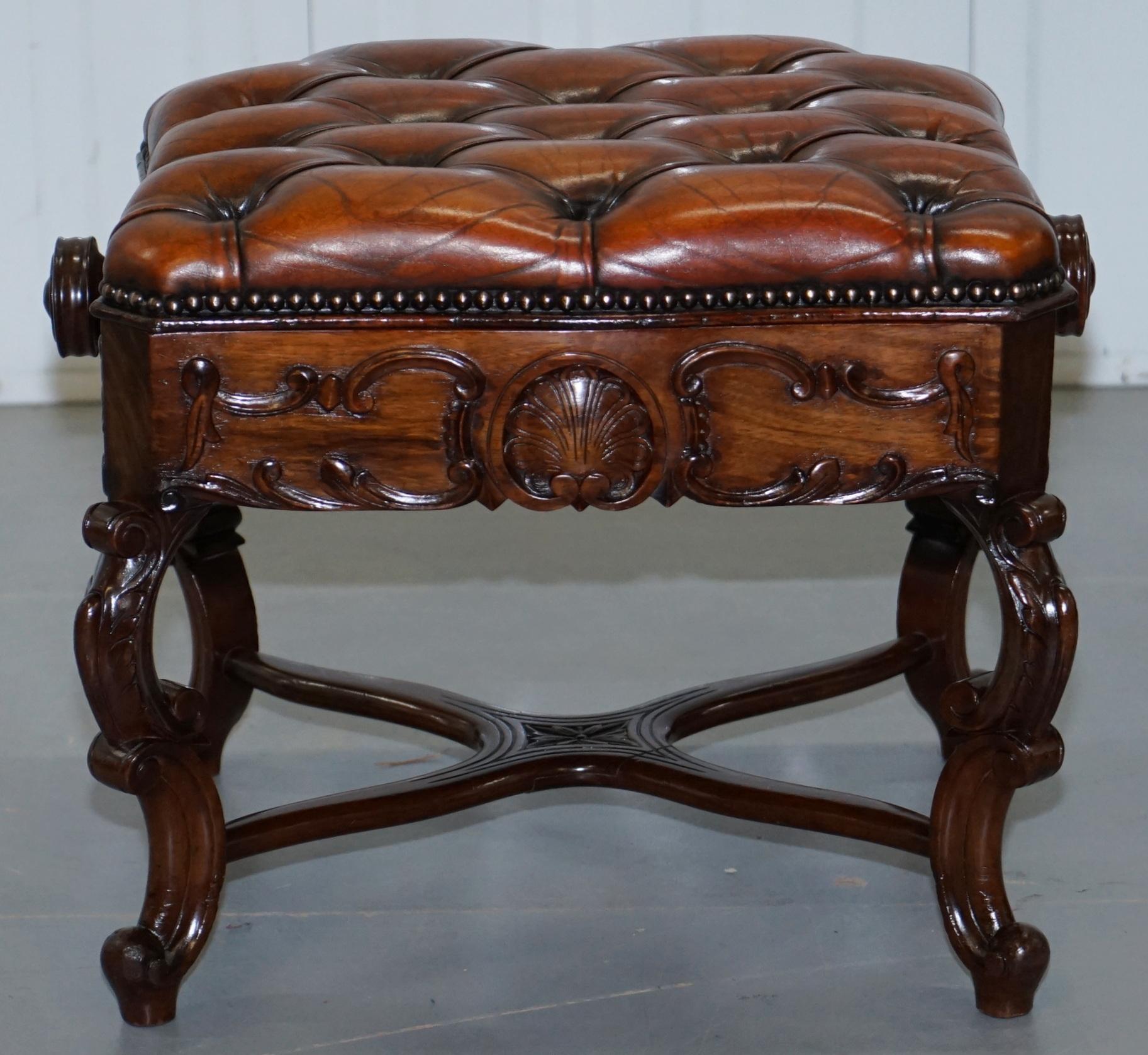 Victorian Restored H Brooks of London Rosewood Chesterfield Leather circa 1875 Piano Stool