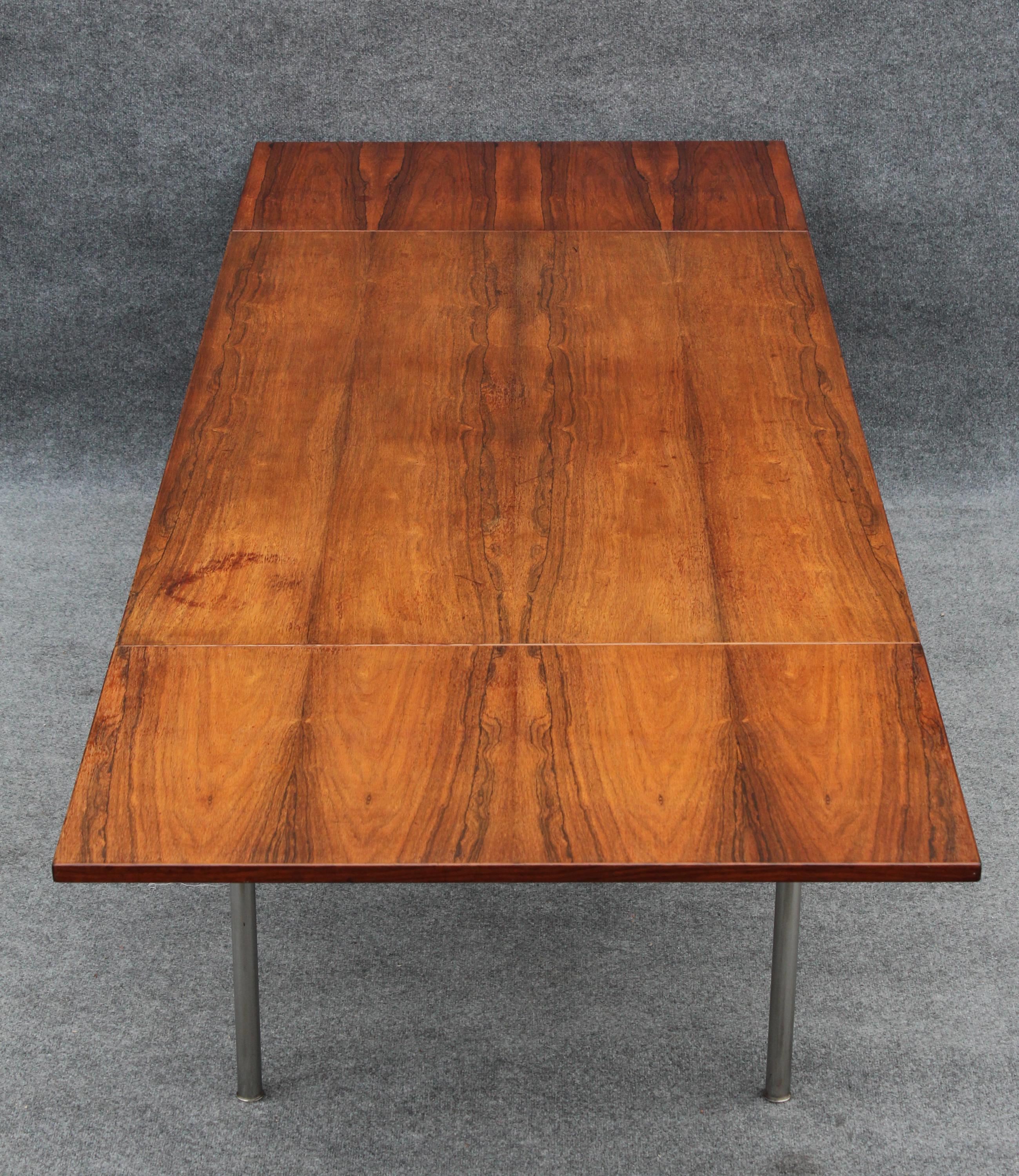 Restored Hans J. Wegner for Andreas Tuck AT-319 Drop-Leaf Rosewood Dining Table For Sale 5